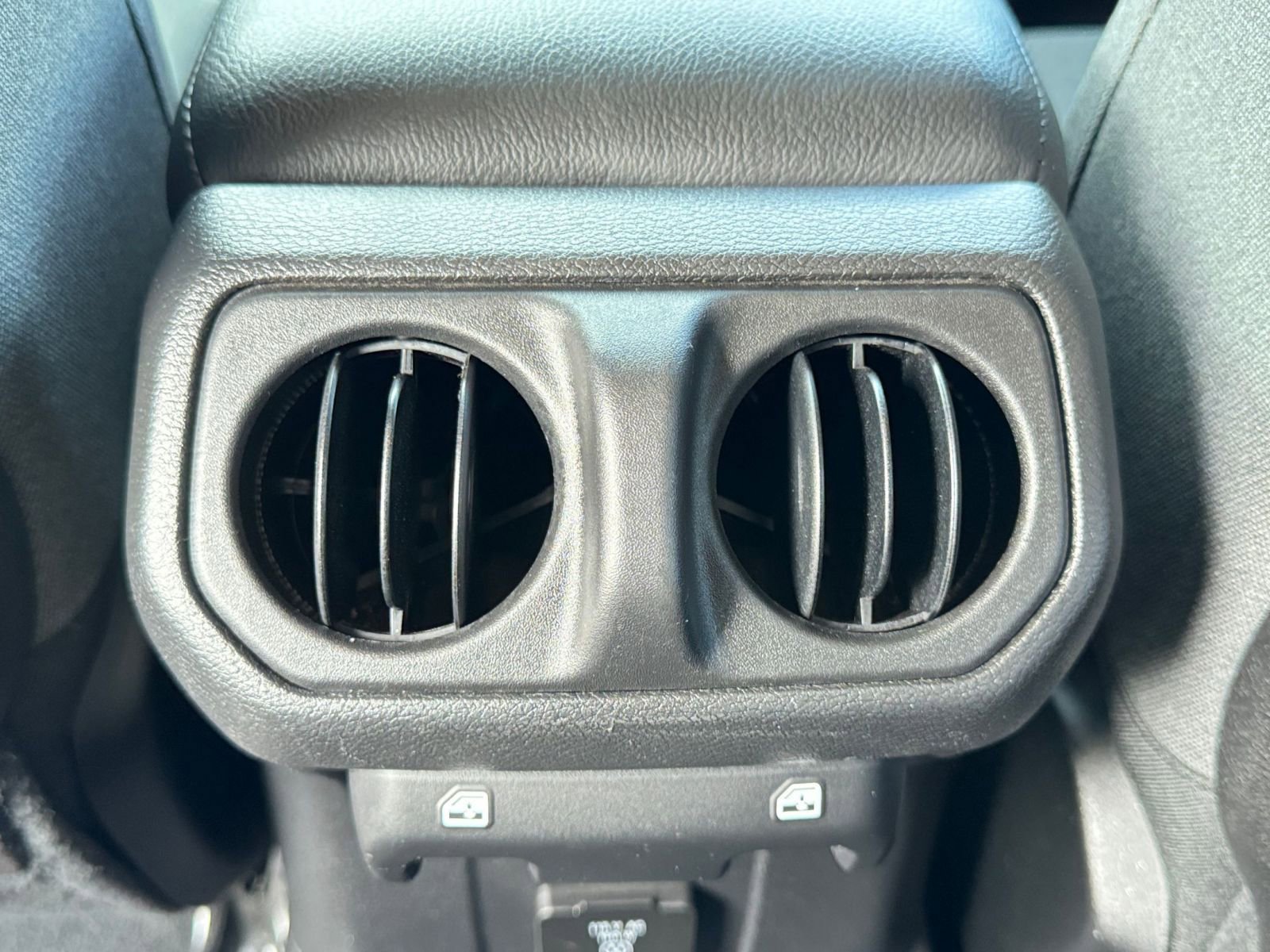 Thumbnail: 2025 Toyota RAV4 - 23