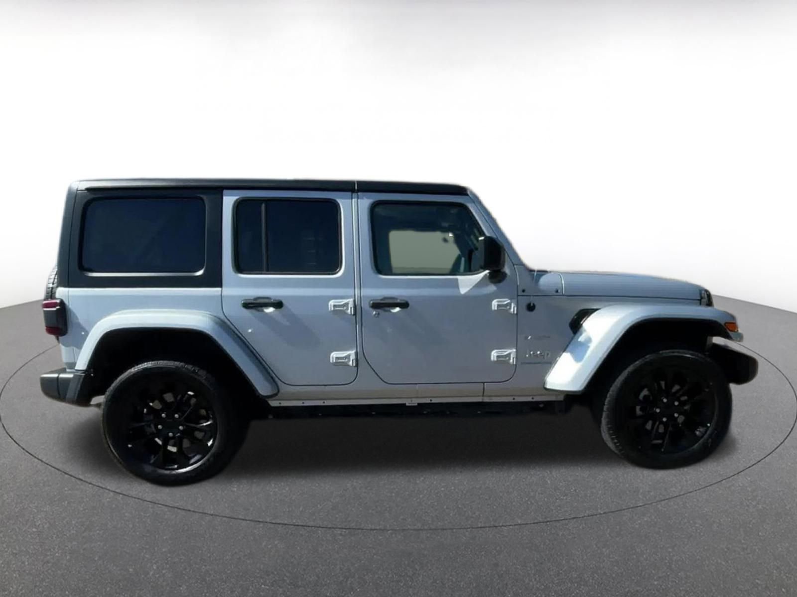 Thumbnail: 2023 Jeep Wrangler - 16