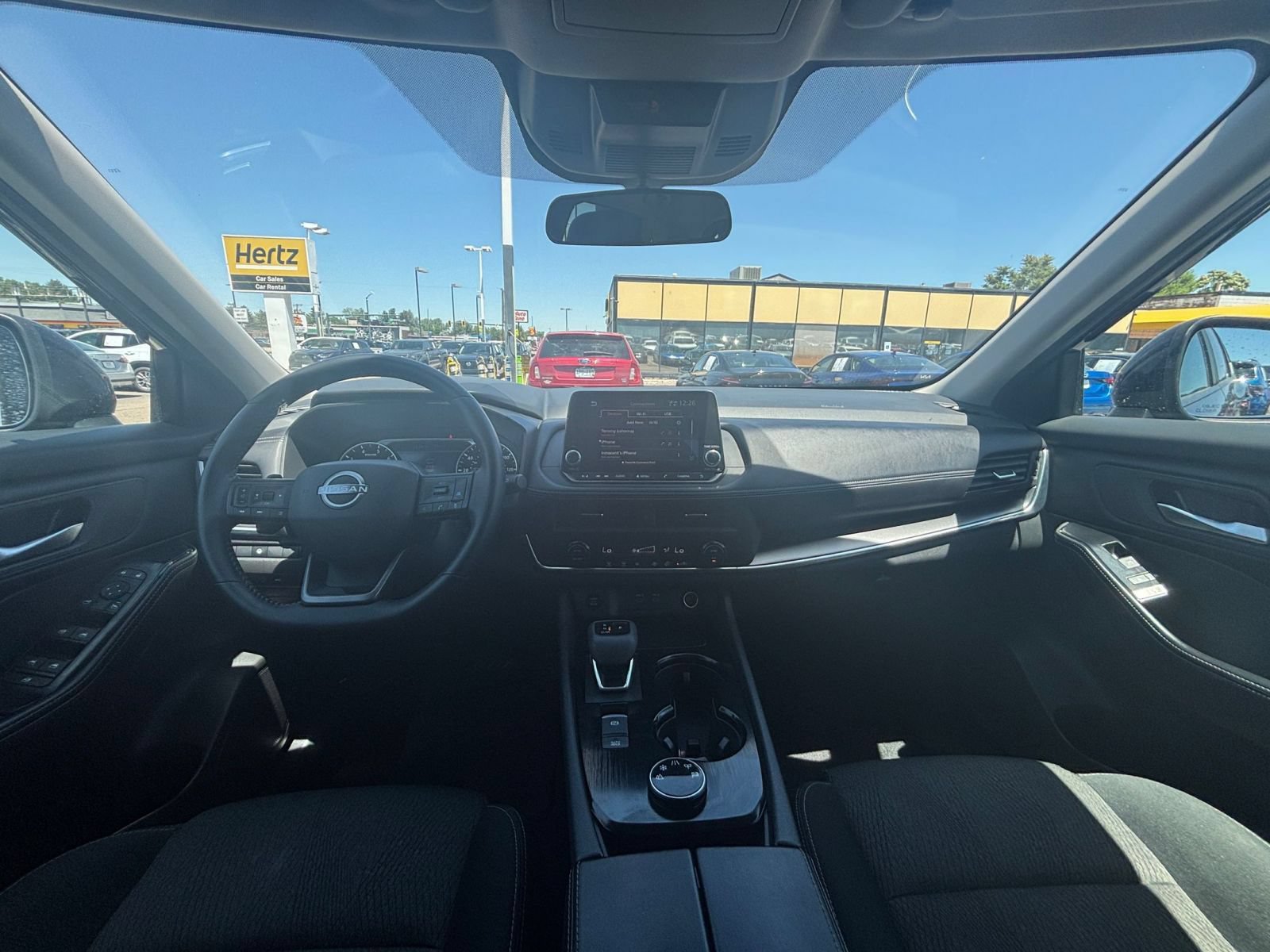 Thumbnail: 2025 Nissan Rogue - 32