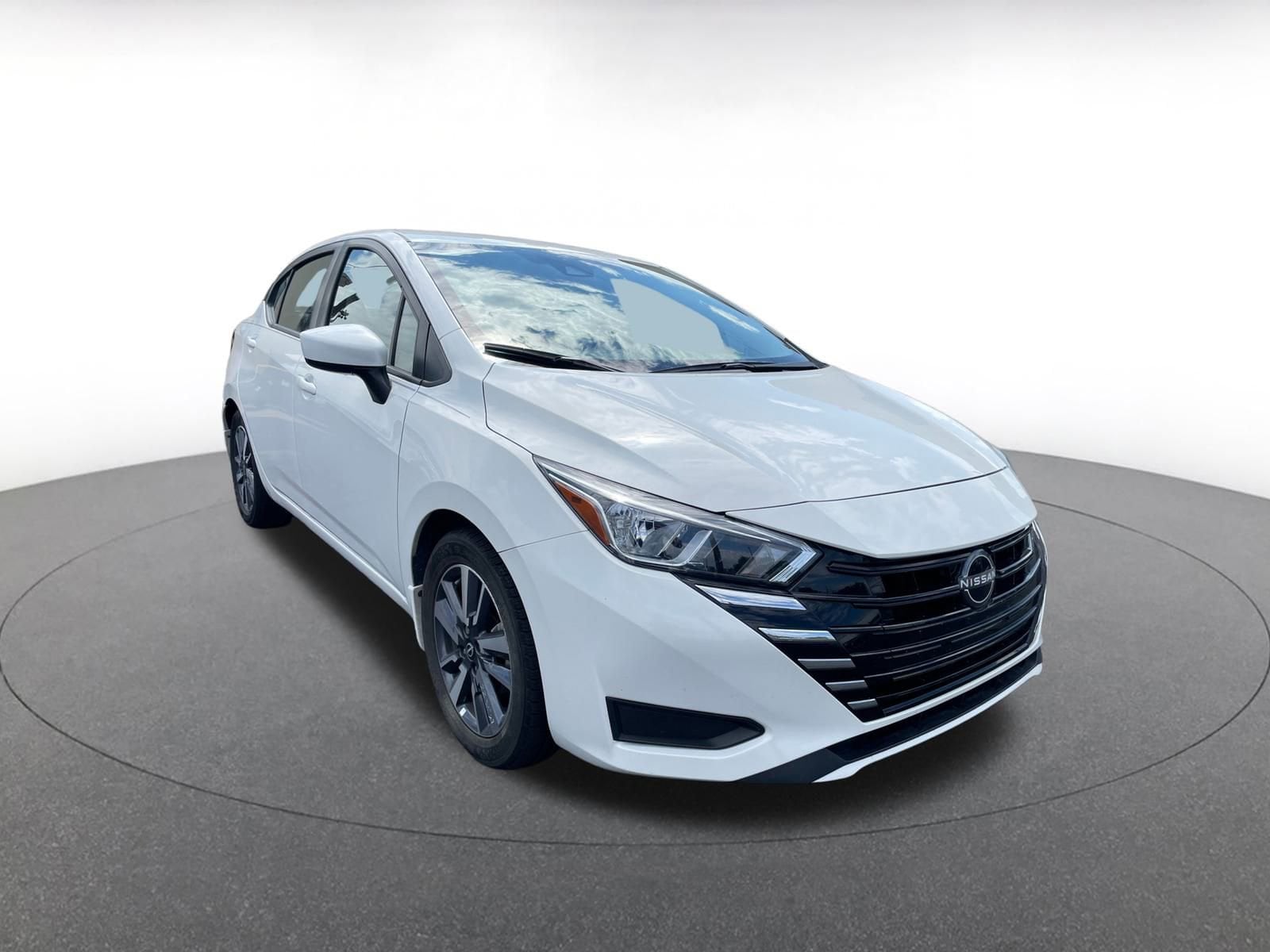 2024 Nissan Versa Sedan SV