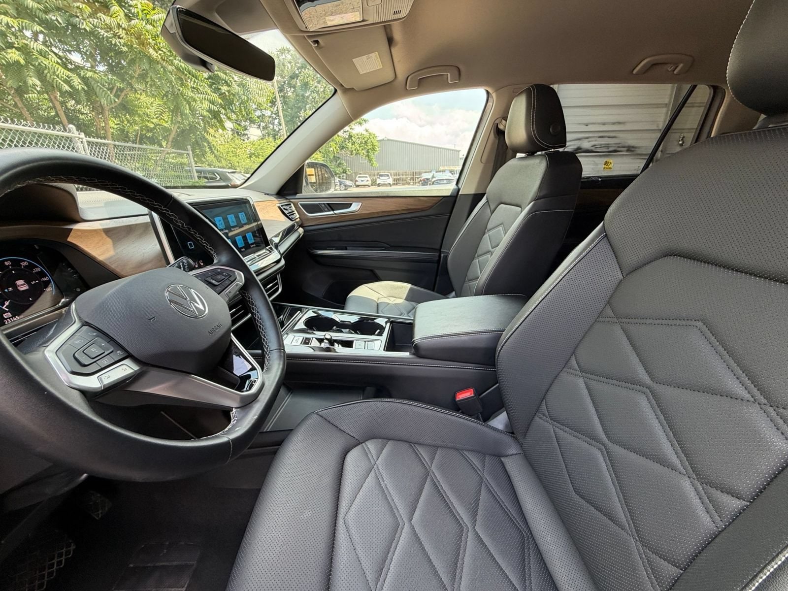 Thumbnail: 2024 Volkswagen Atlas - 26