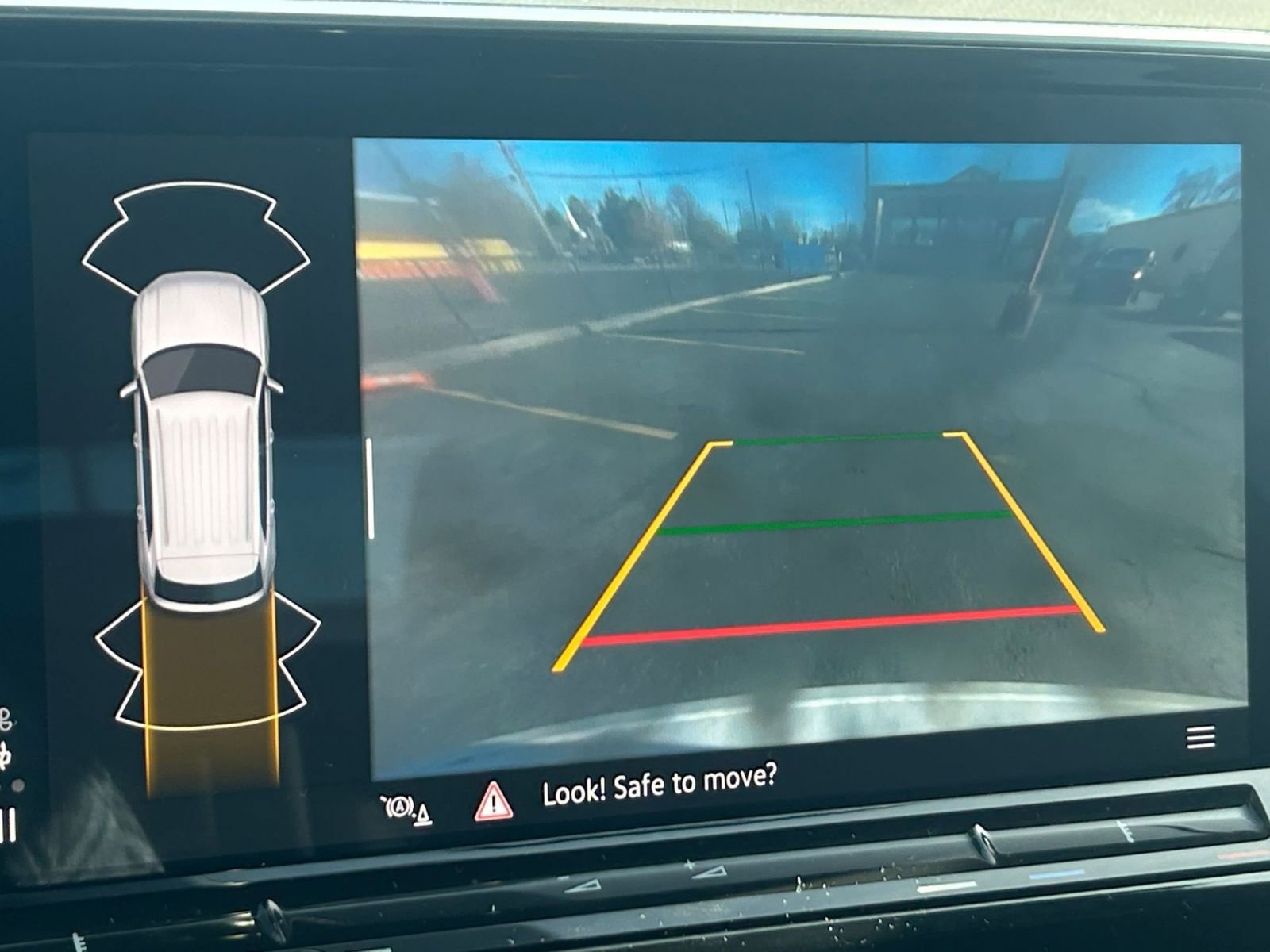 Thumbnail: 2025 Volkswagen Atlas - 27