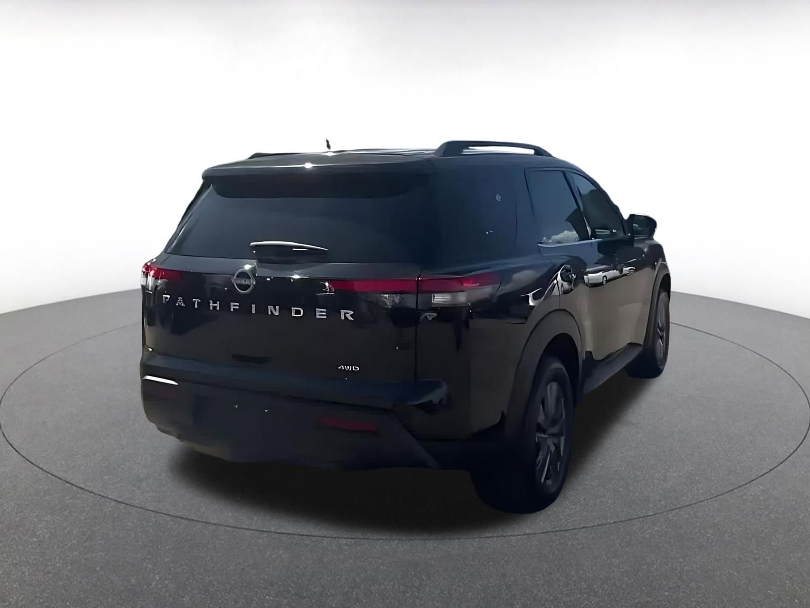 Thumbnail: 2025 Nissan Pathfinder - 12