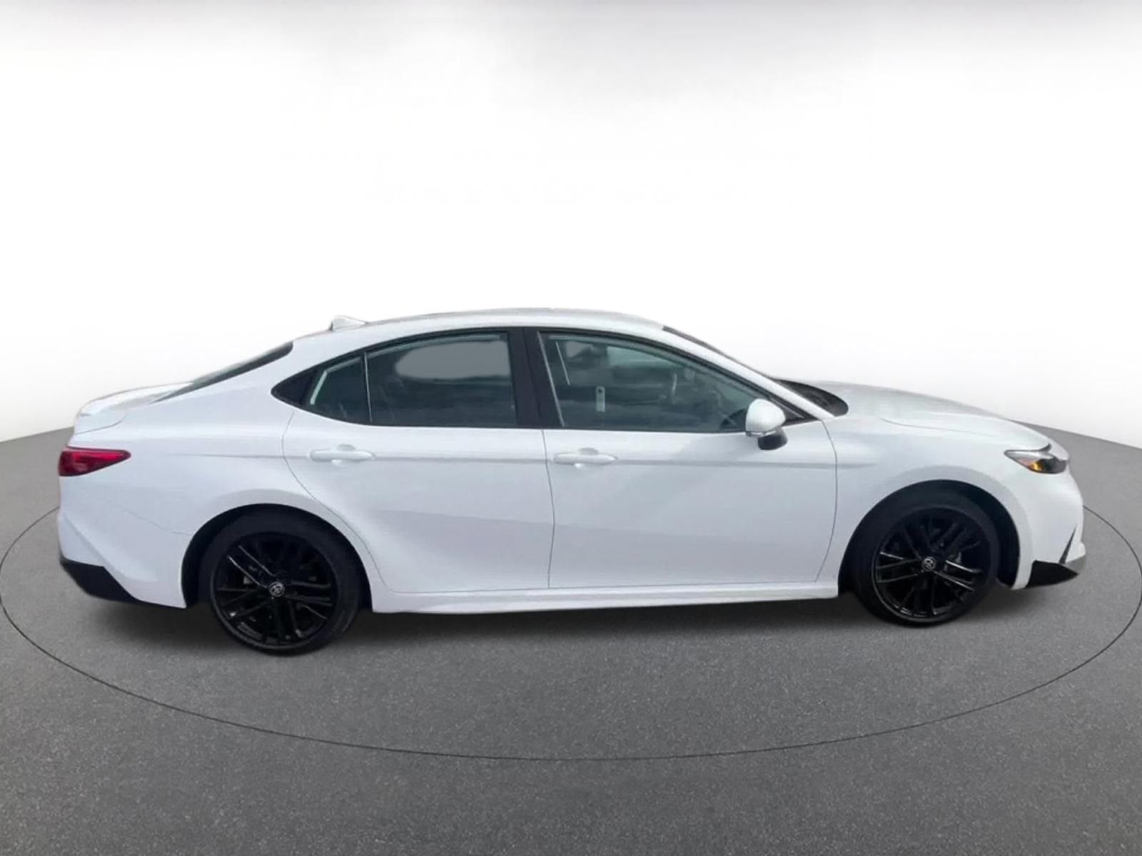 Thumbnail: 2025 Toyota Camry - 16