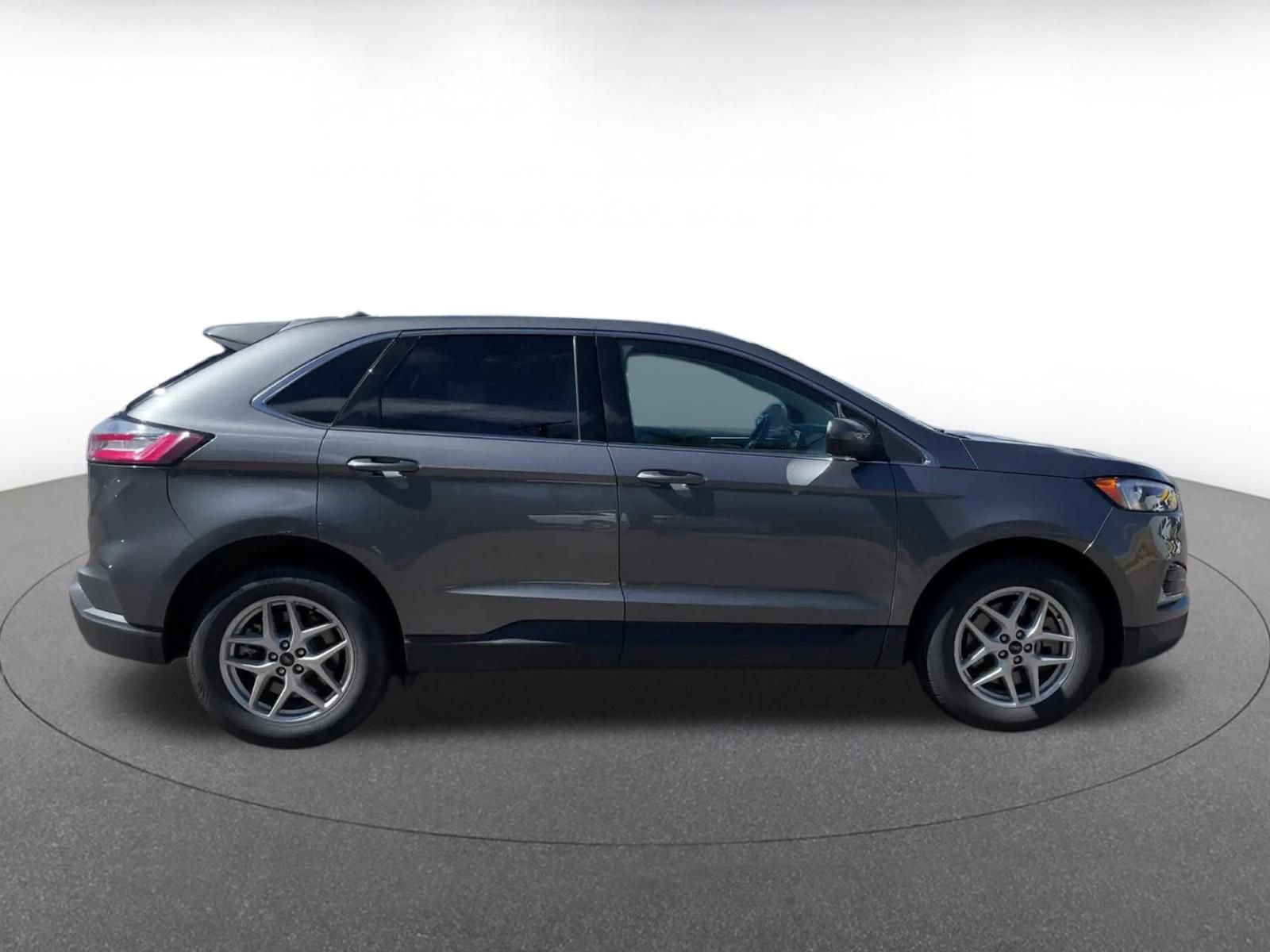 Thumbnail: 2024 Ford Edge - 16