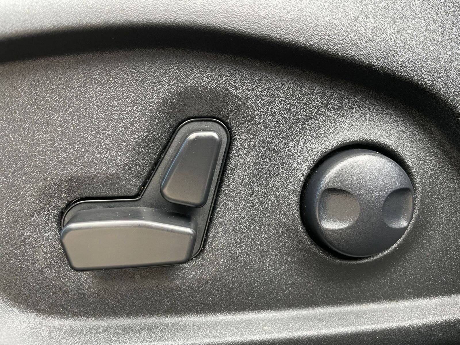 Thumbnail: 2025 Jeep Compass - 22