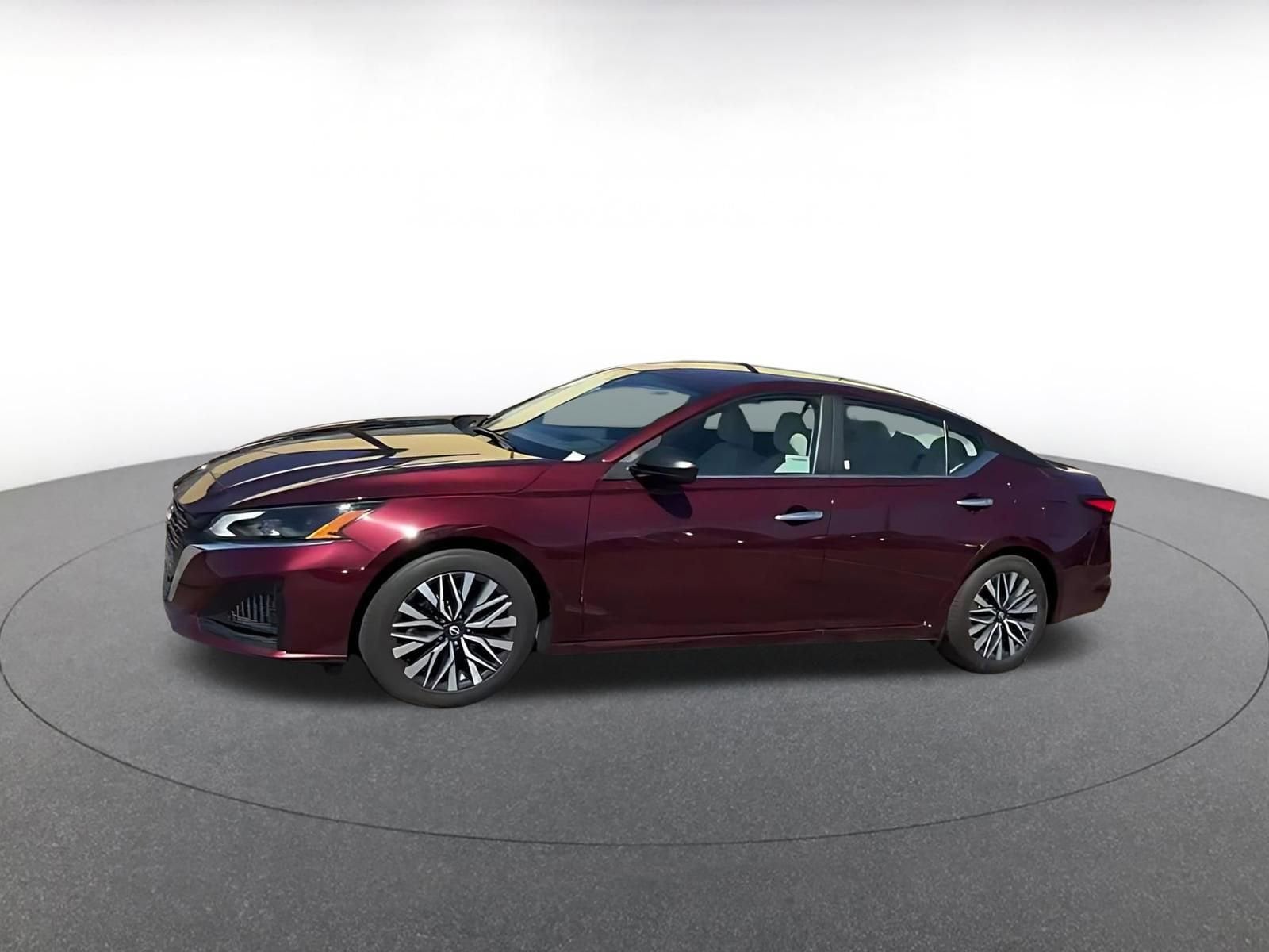 Thumbnail: 2025 Nissan Altima - 4