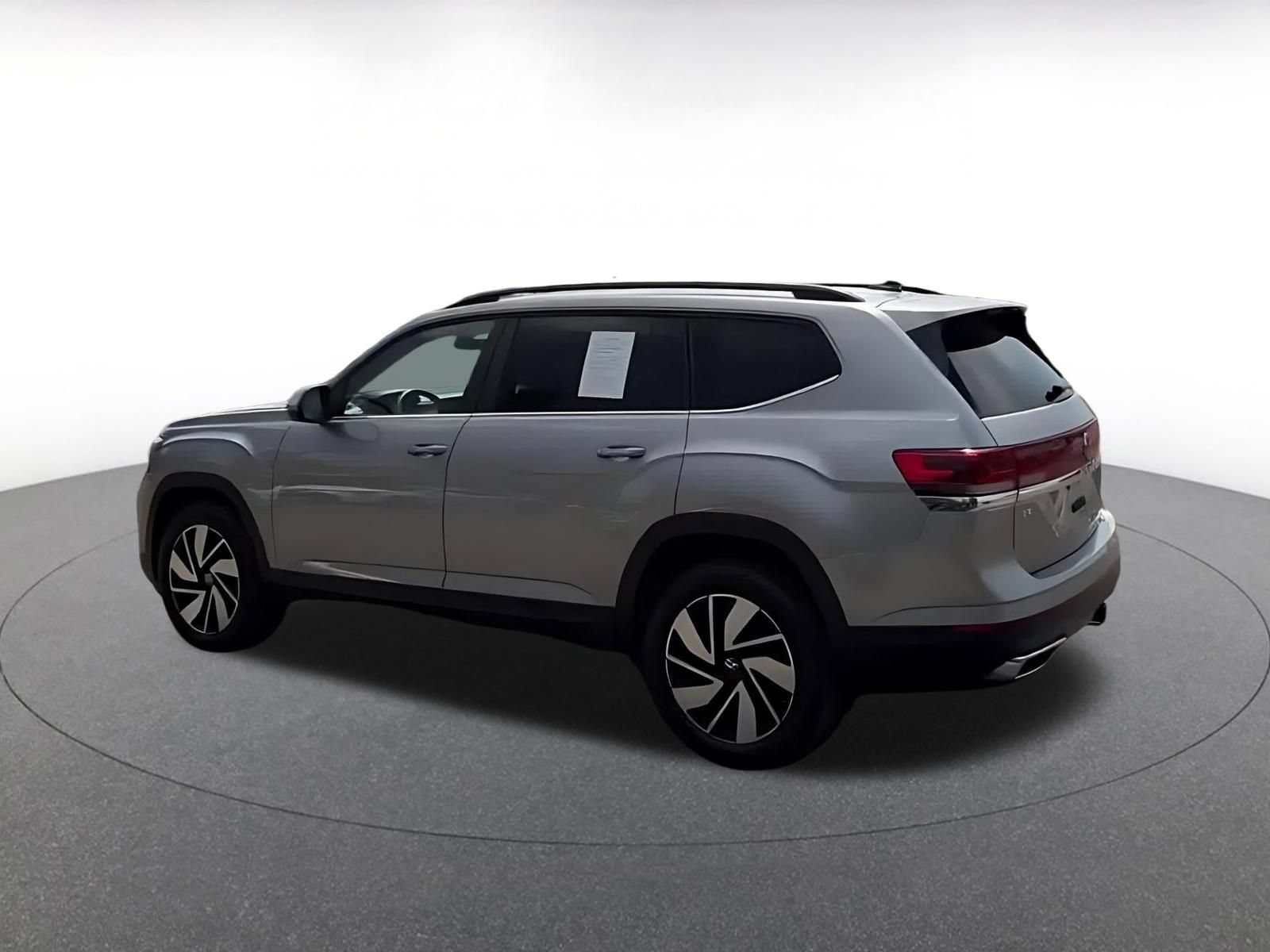 Thumbnail: 2024 Volkswagen Atlas - 9