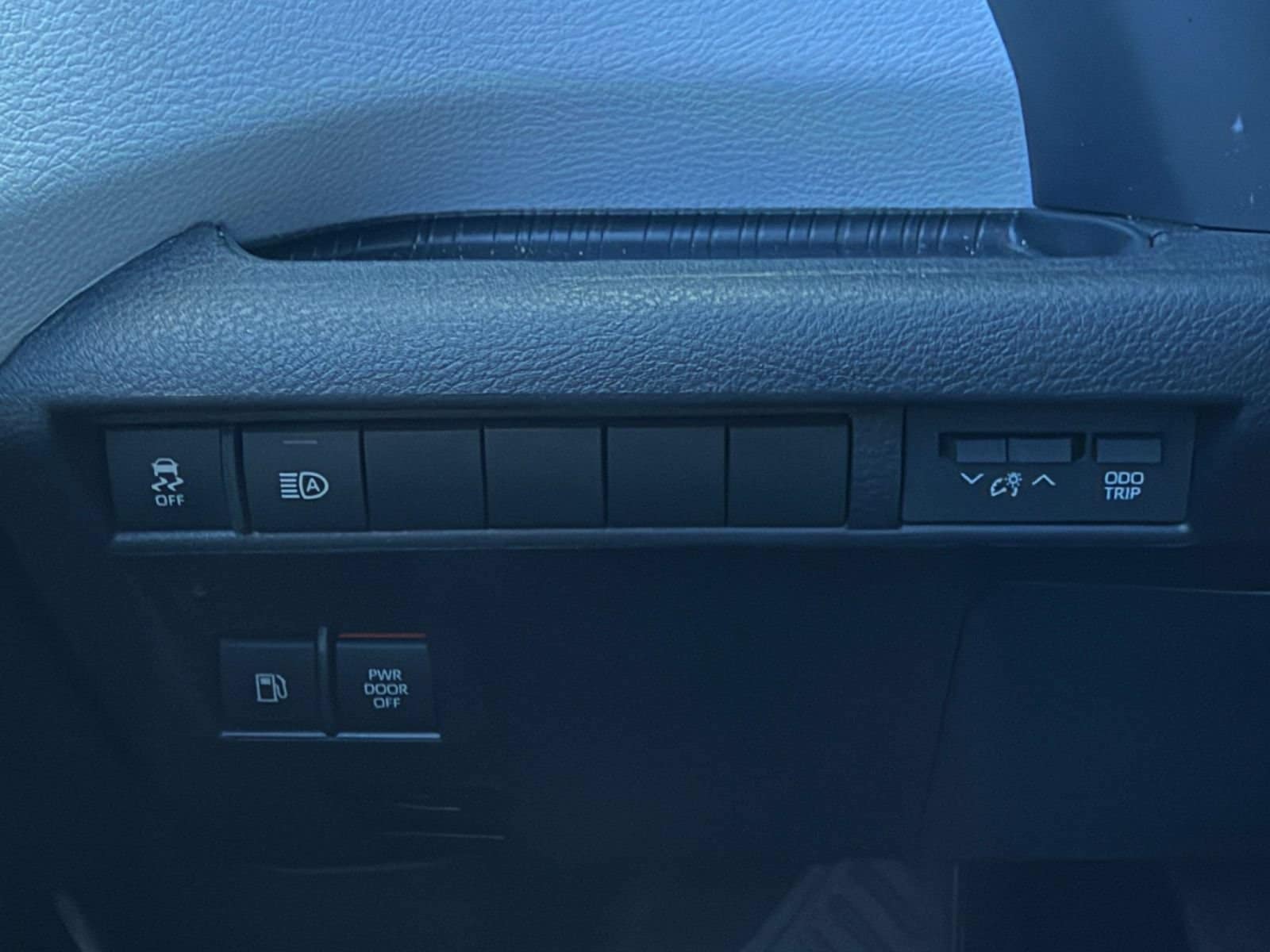 Thumbnail: 2025 Toyota Sienna - 35