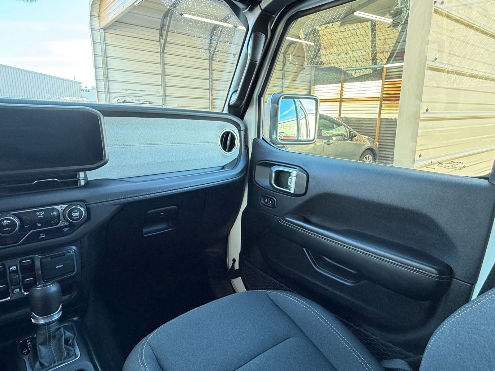 Thumbnail: 2025 Jeep Wrangler - 35