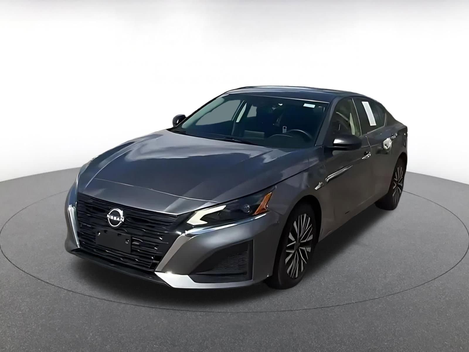 Thumbnail: 2025 Nissan Altima - 7