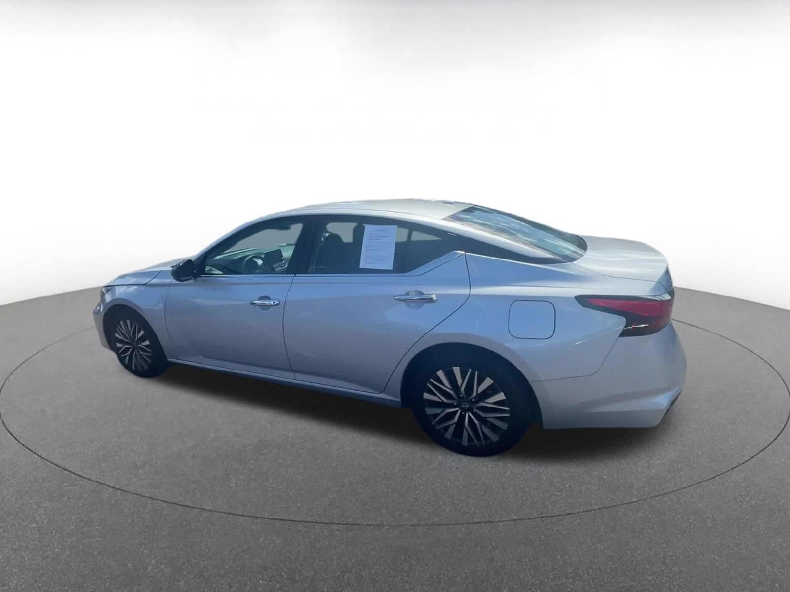 Thumbnail: 2025 Nissan Altima - 10