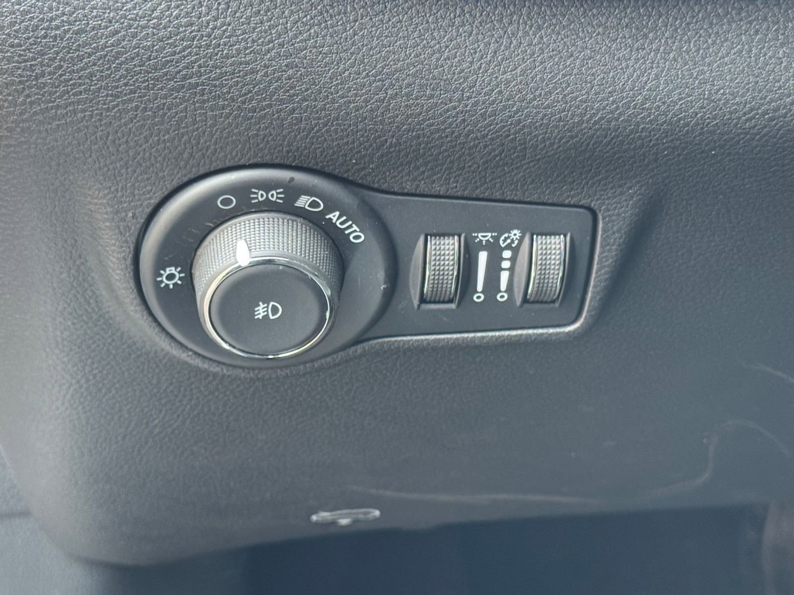 Thumbnail: 2025 Jeep Compass - 33