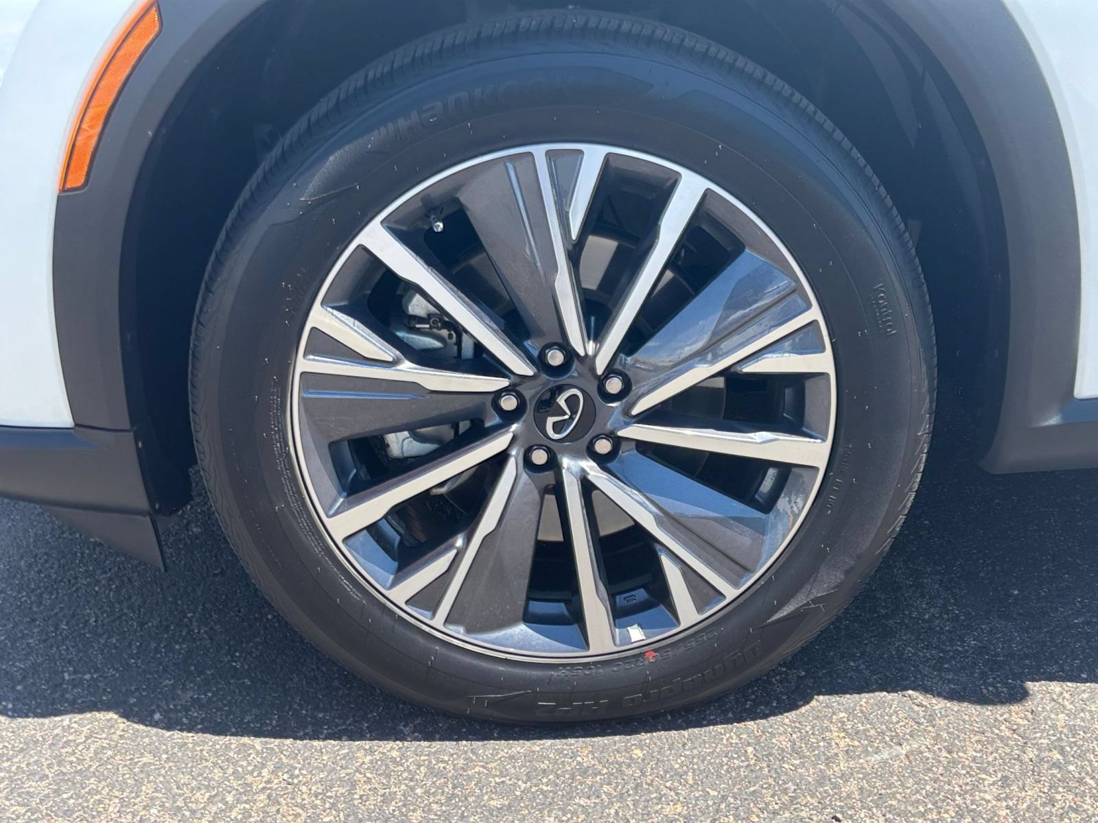 Thumbnail: 2026 INFINITI QX60 - 32