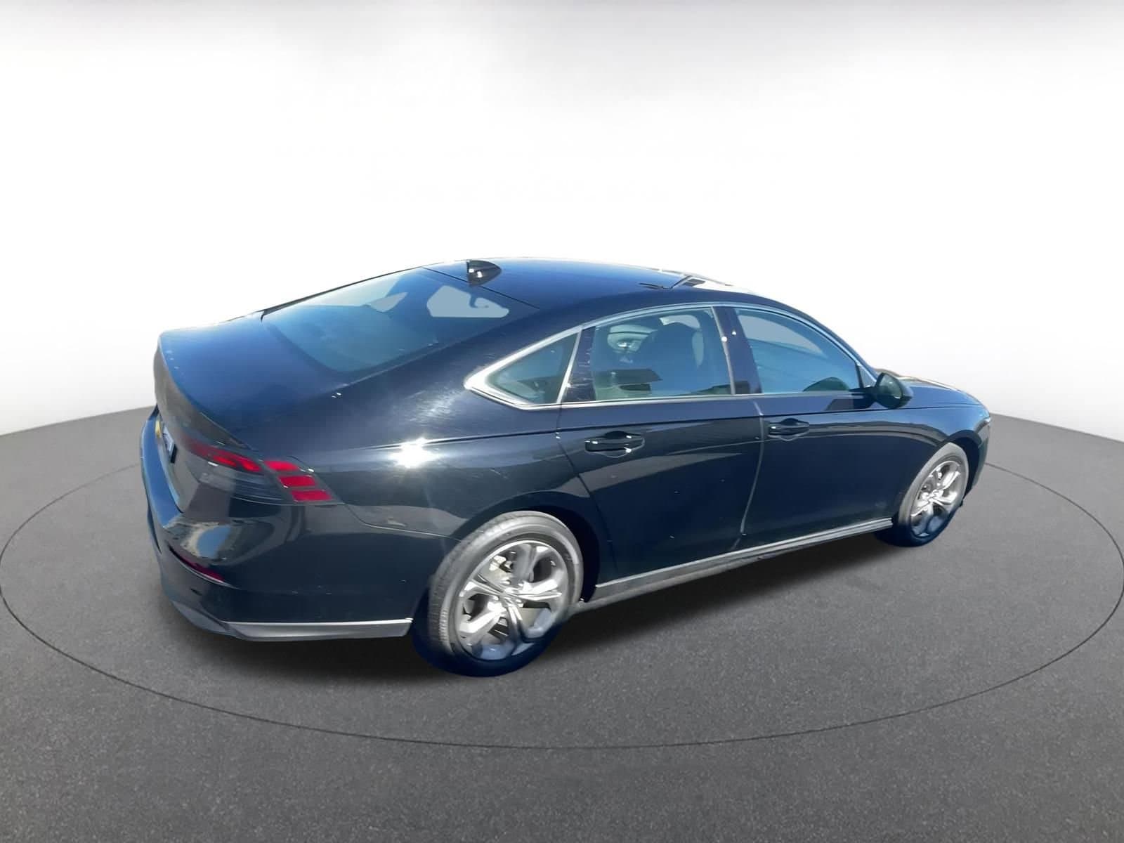 Thumbnail: 2024 Honda Accord - 15