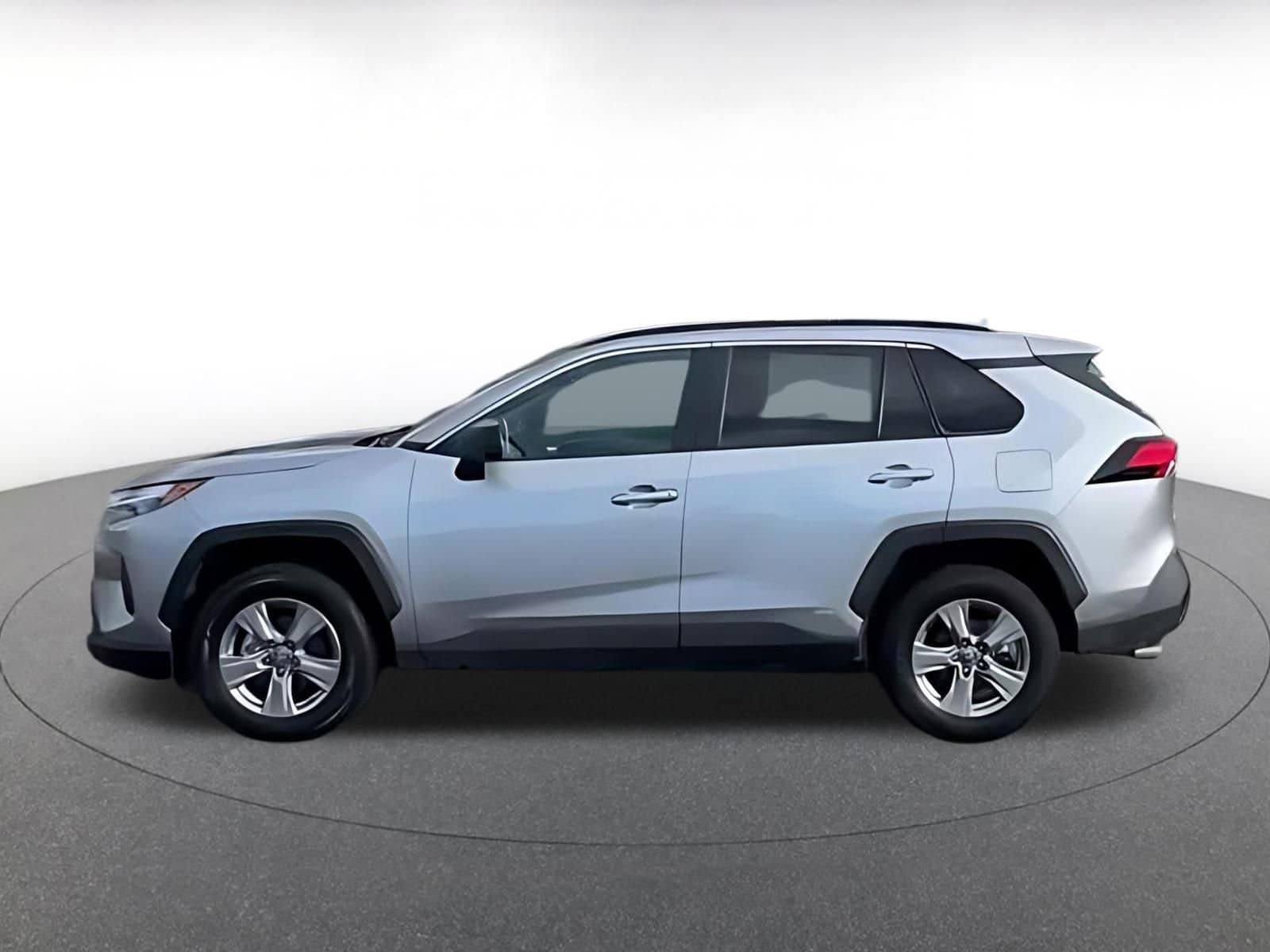 Thumbnail: 2025 Toyota RAV4 - 8