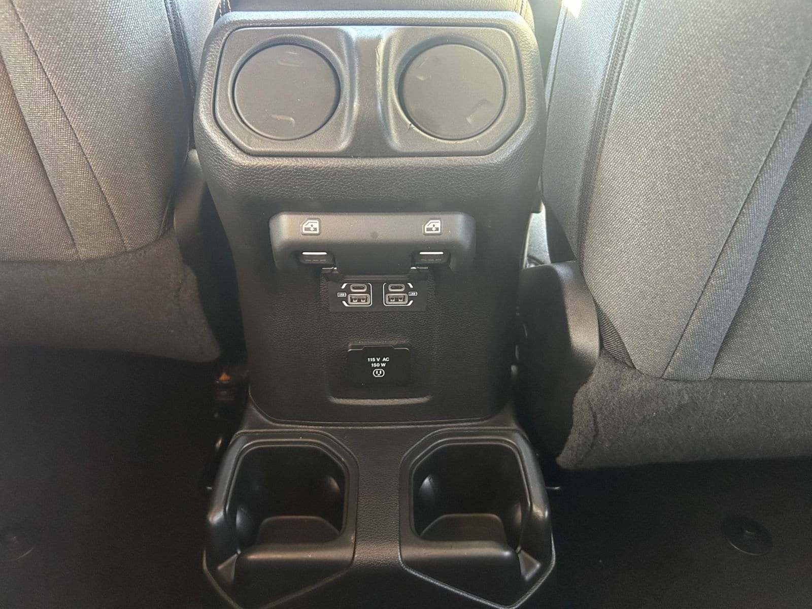 Thumbnail: 2025 Jeep Wrangler - 22