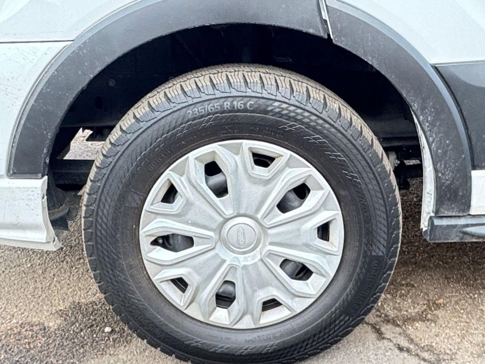 Thumbnail: 2024 Ford Econoline - 29