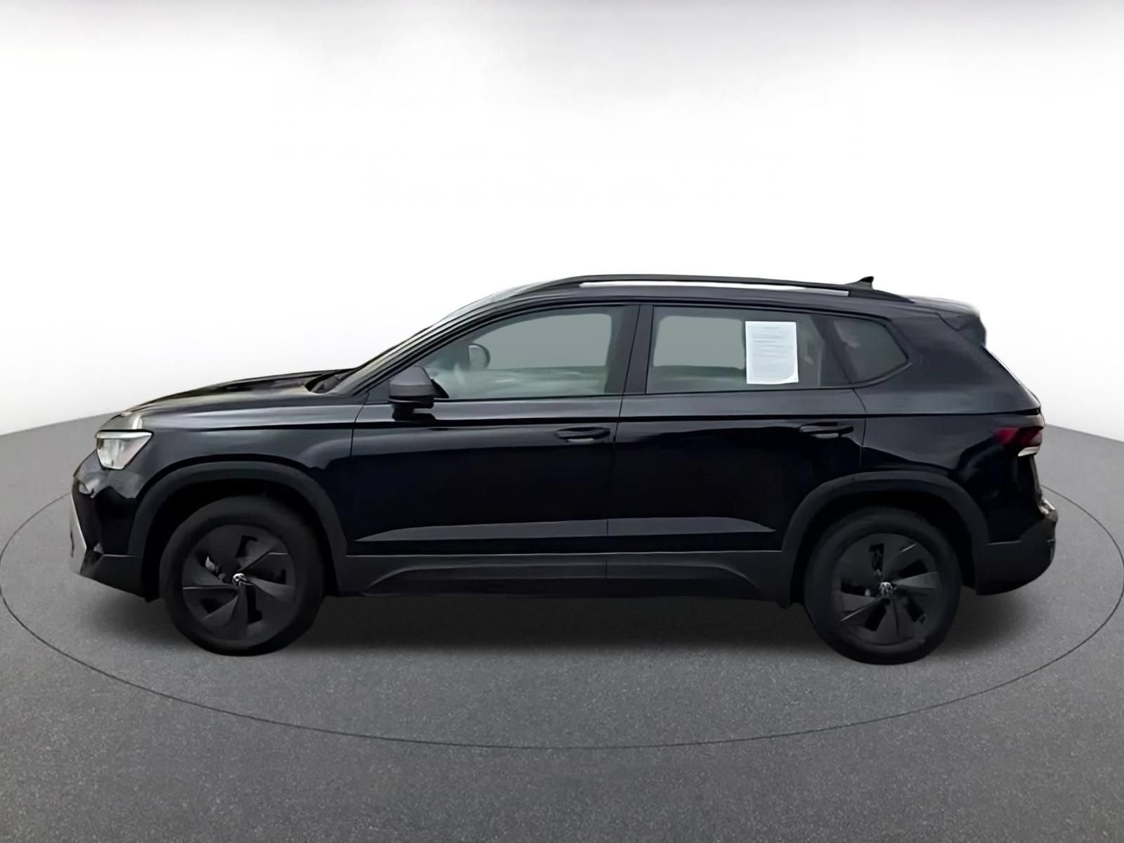 Thumbnail: 2026 Volkswagen Taos - 9