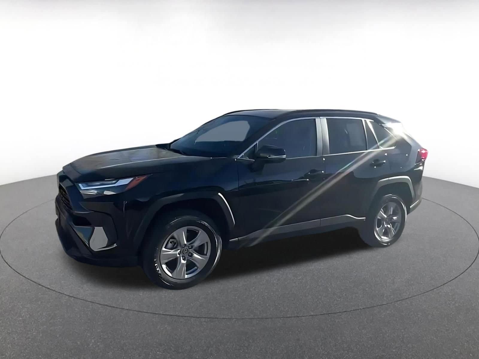 Thumbnail: 2025 Toyota RAV4 - 7