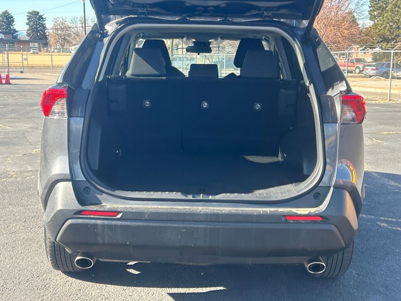 Thumbnail: 2025 Toyota RAV4 - 33