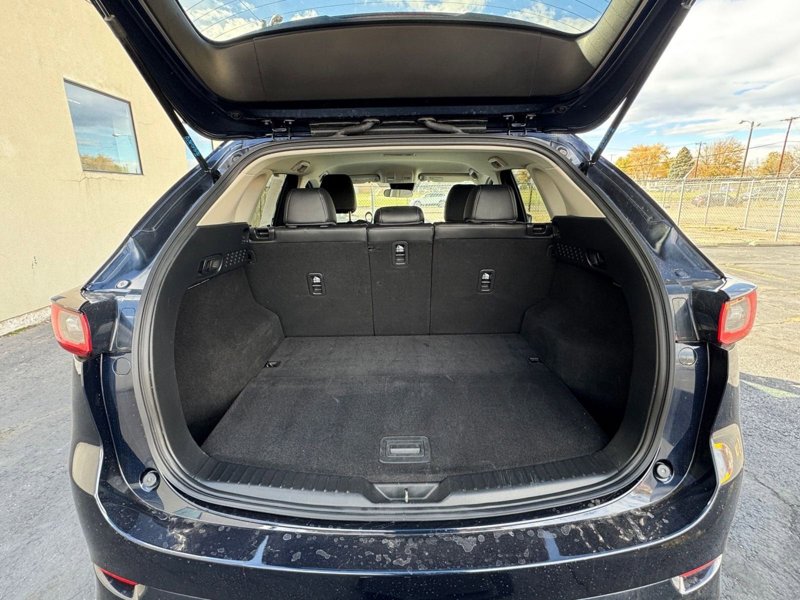 Thumbnail: 2025 Mazda CX-5 - 30