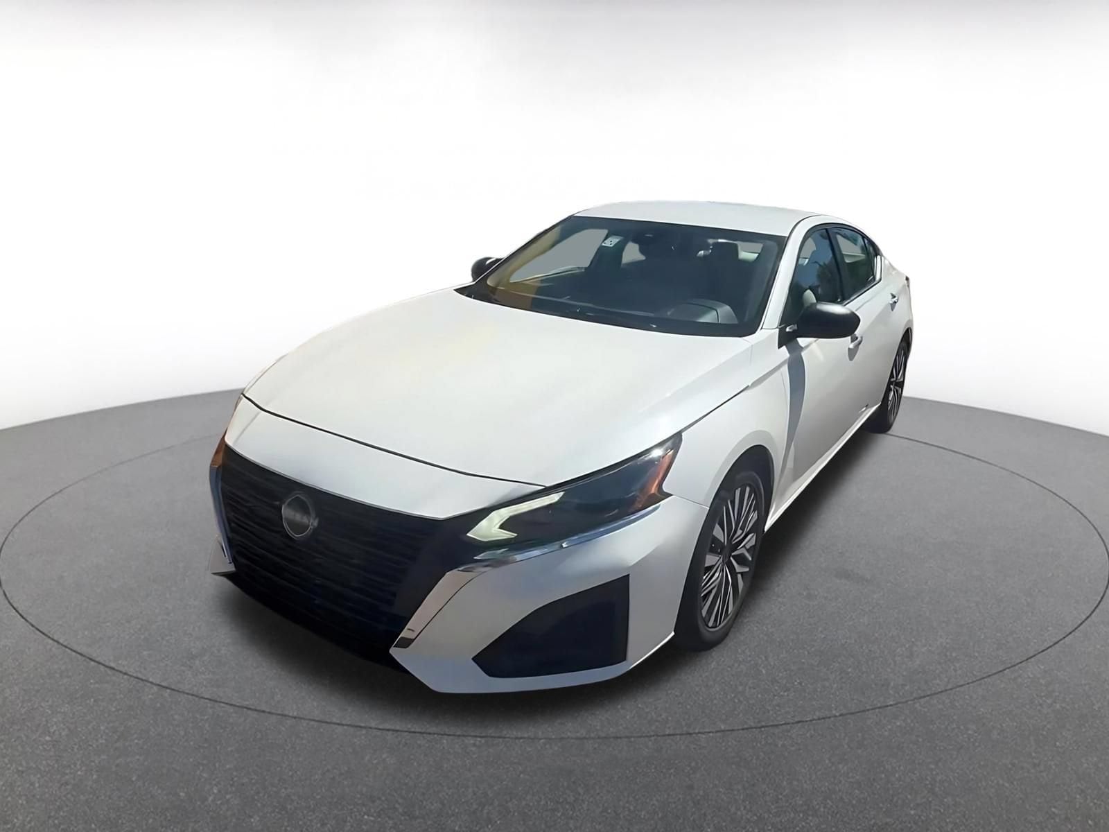 Thumbnail: 2025 Nissan Altima - 7