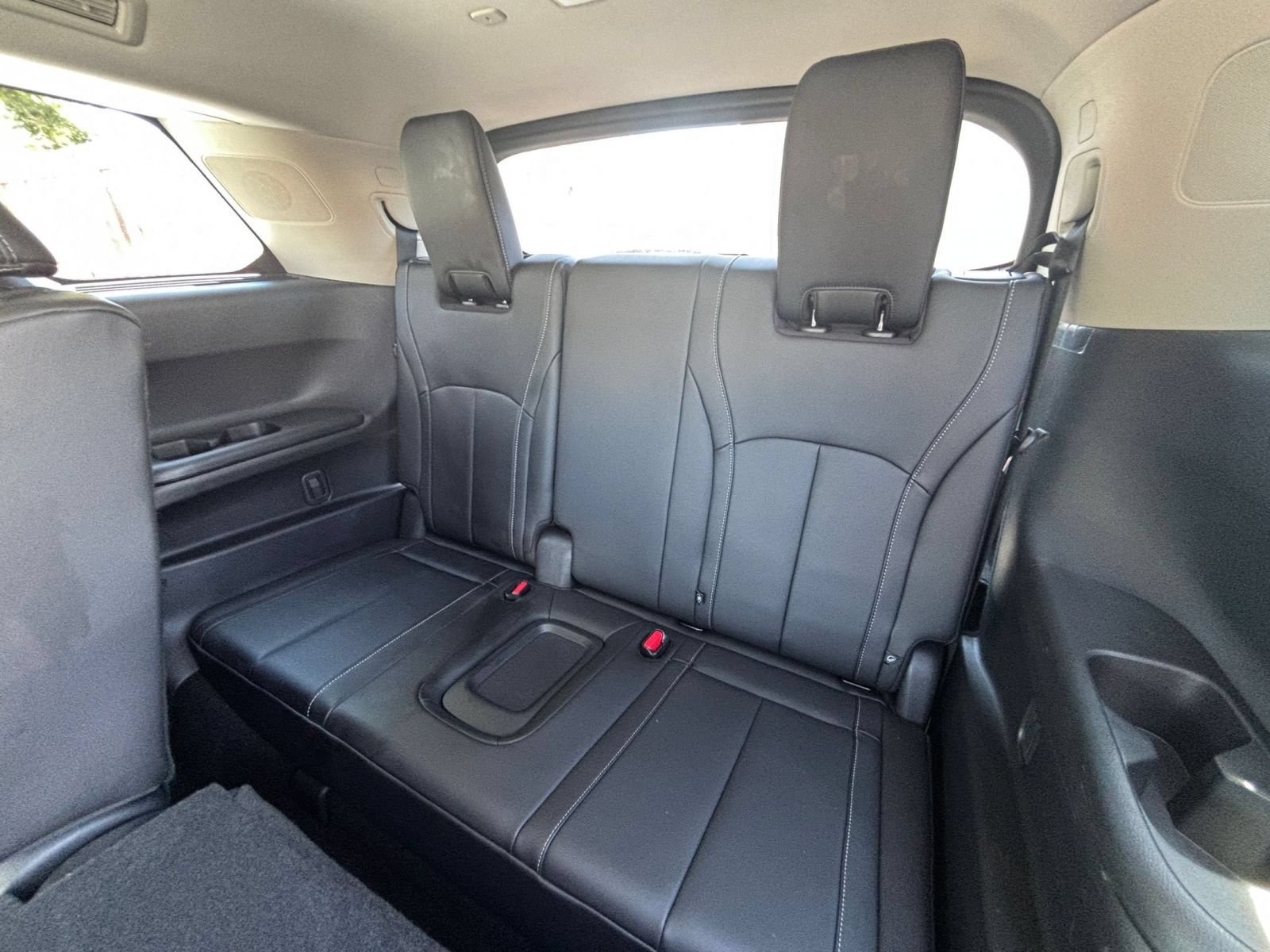 Thumbnail: 2026 INFINITI QX60 - 30