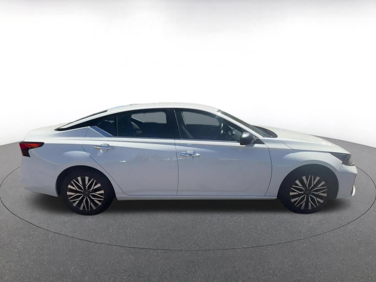 Thumbnail: 2025 Nissan Altima - 16