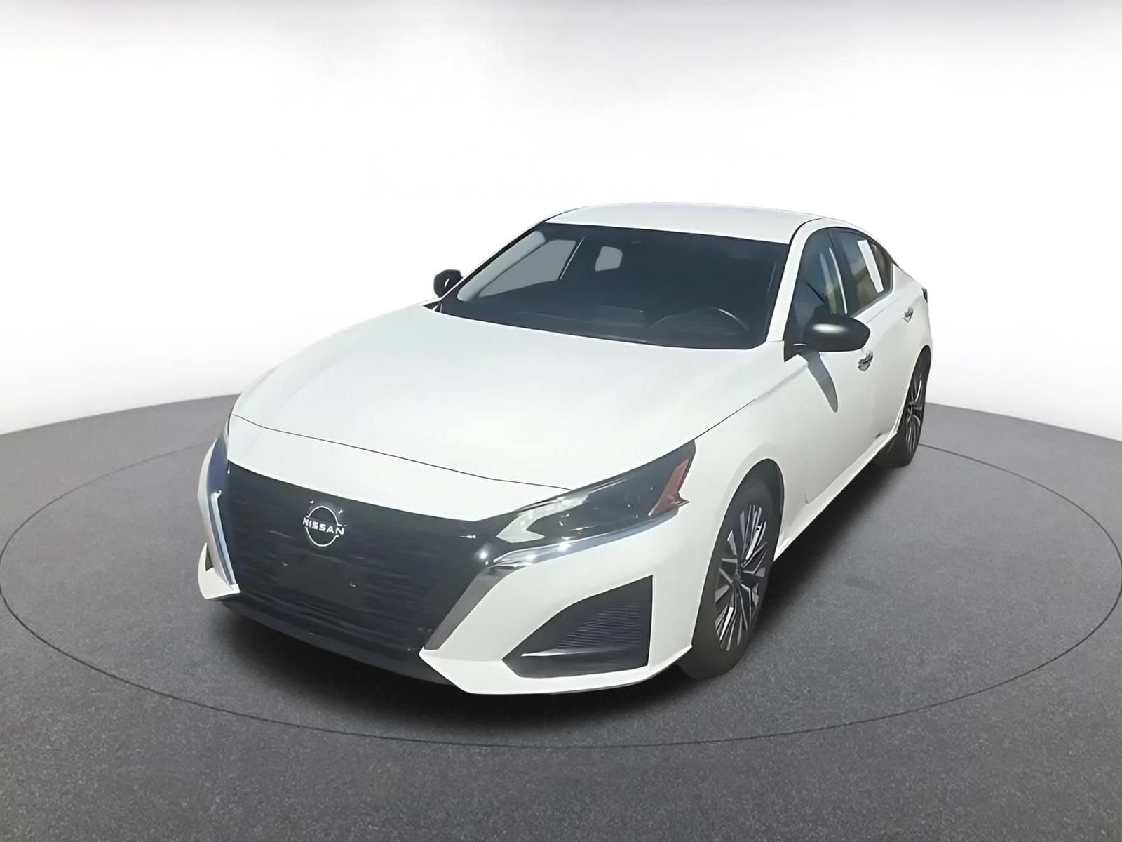 Thumbnail: 2025 Nissan Altima - 7