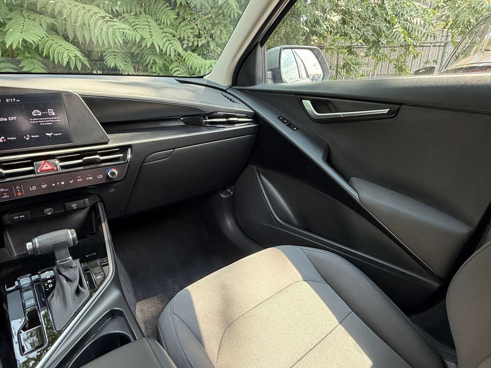 Thumbnail: 2026 Kia Niro - 28