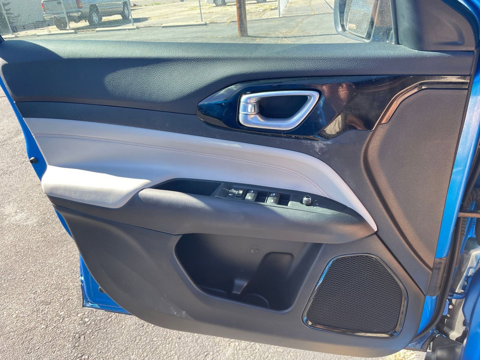 Thumbnail: 2025 Jeep Compass - 20