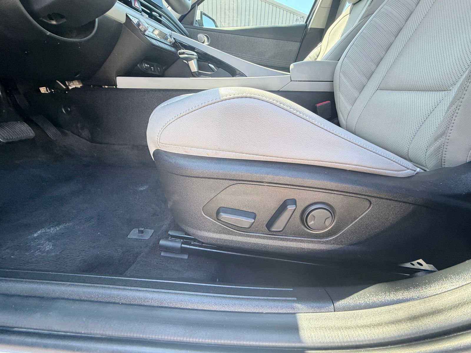 Thumbnail: 2025 Hyundai Elantra - 22