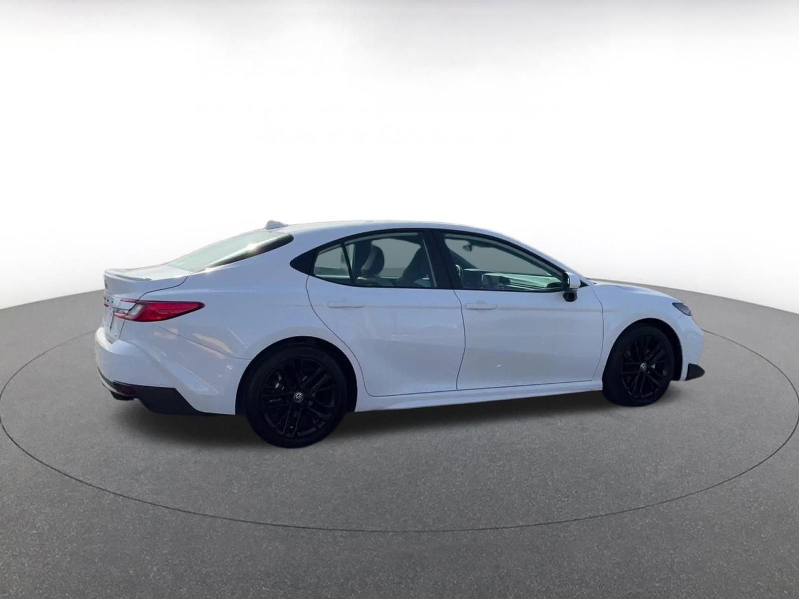 Thumbnail: 2025 Toyota Camry - 15