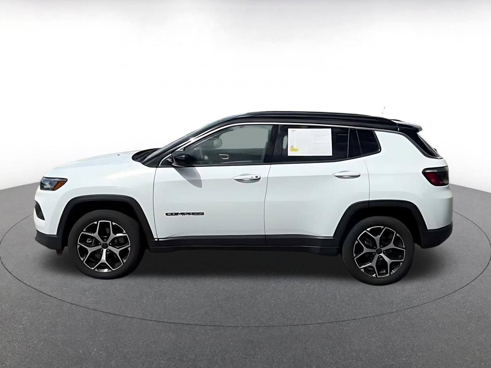 Thumbnail: 2025 Jeep Wrangler - 8
