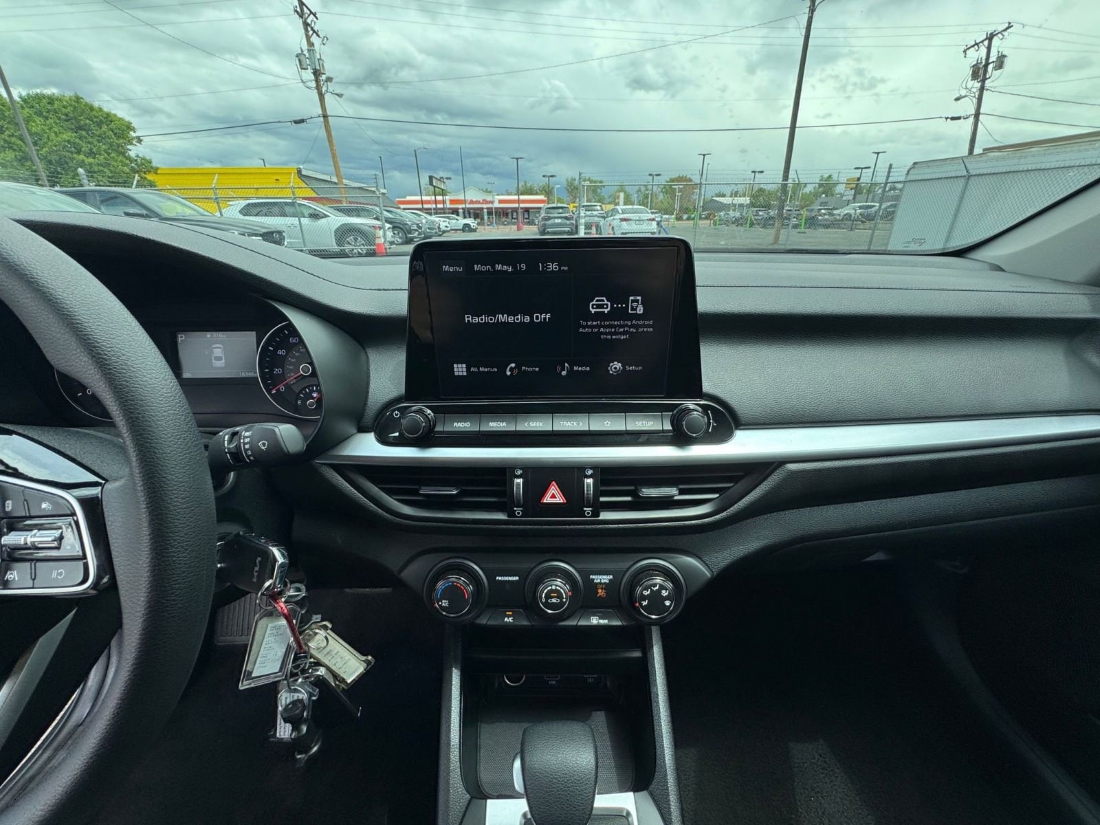 Thumbnail: 2024 Kia Forte - 18