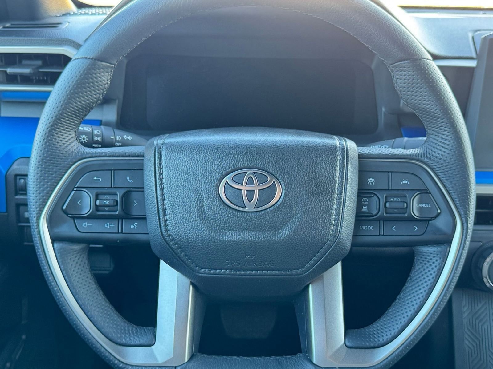 Thumbnail: 2025 Toyota Tacoma - 25