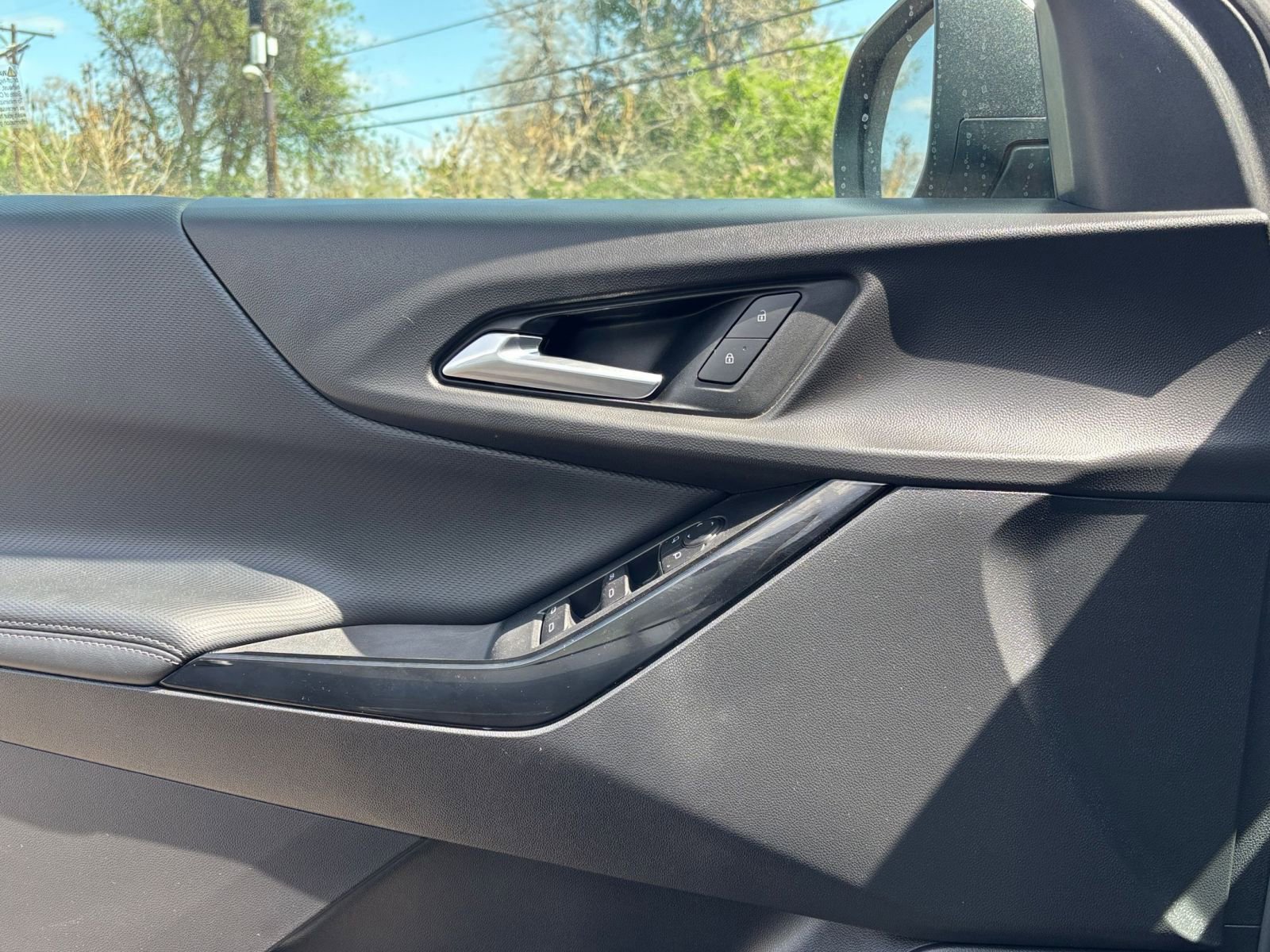 Thumbnail: 2025 Chevrolet Equinox - 18