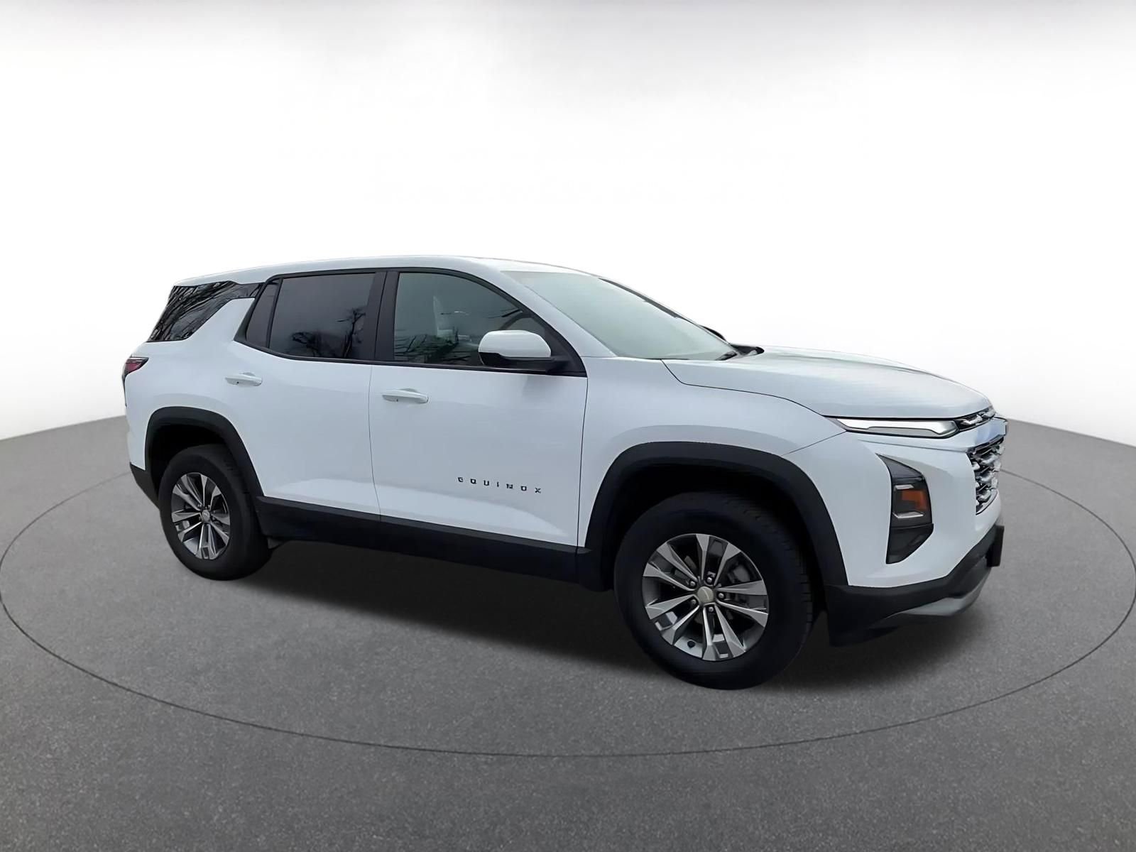 Thumbnail: 2025 Chevrolet Equinox - 2