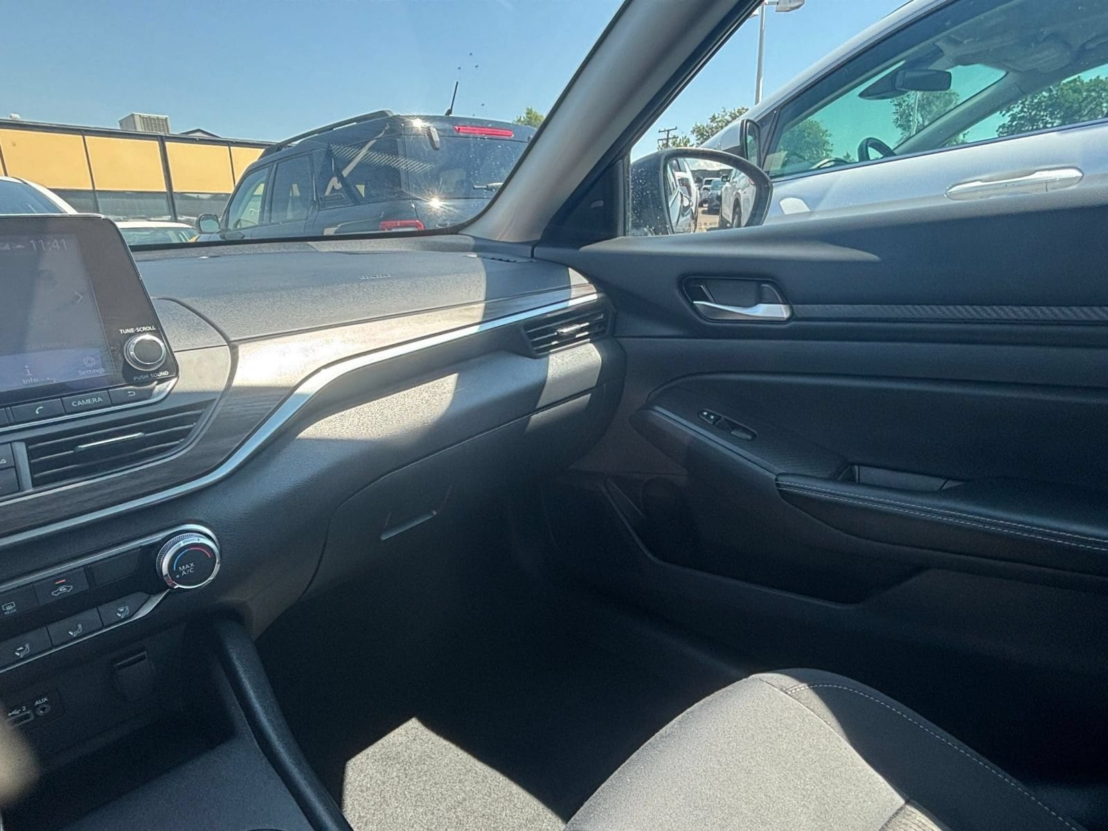 Thumbnail: 2025 Nissan Altima - 33