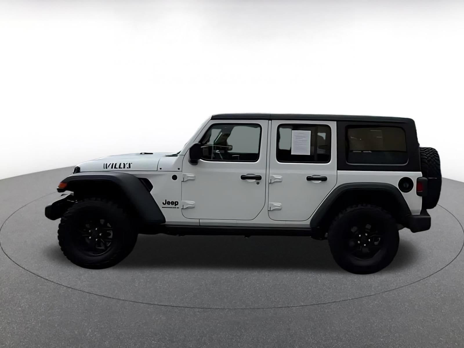 Thumbnail: 2025 Jeep Wrangler - 9