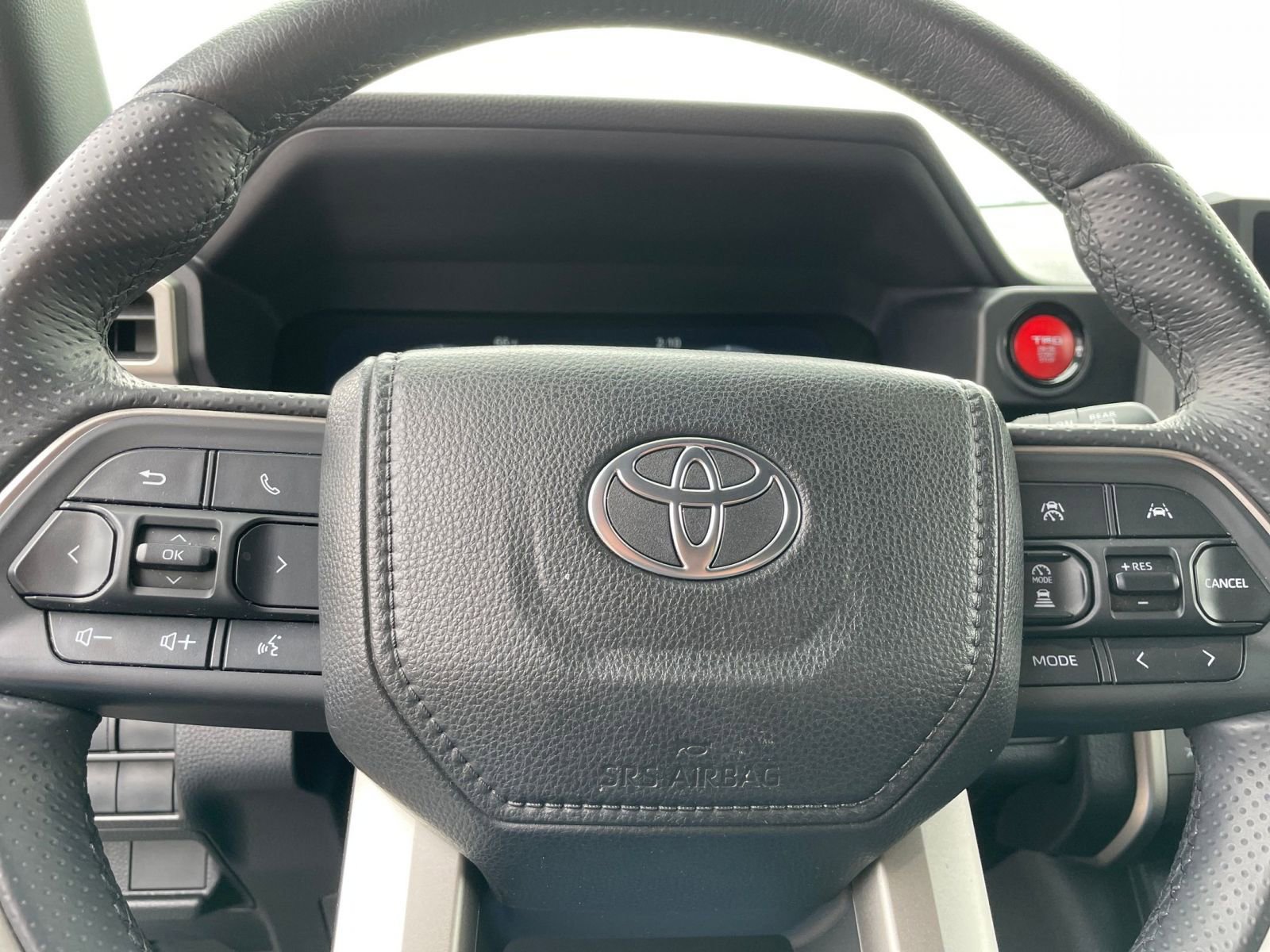 Thumbnail: 2025 Toyota 4Runner - 28