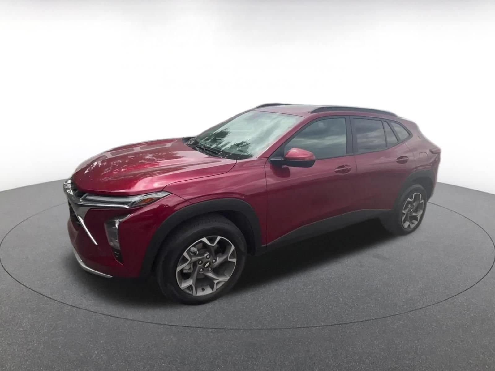 Thumbnail: 2025 Chevrolet Trax - 8