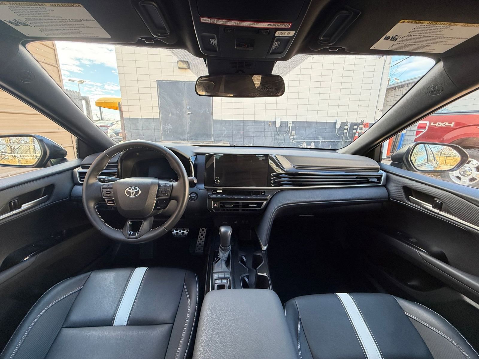 Thumbnail: 2025 Toyota Camry - 33