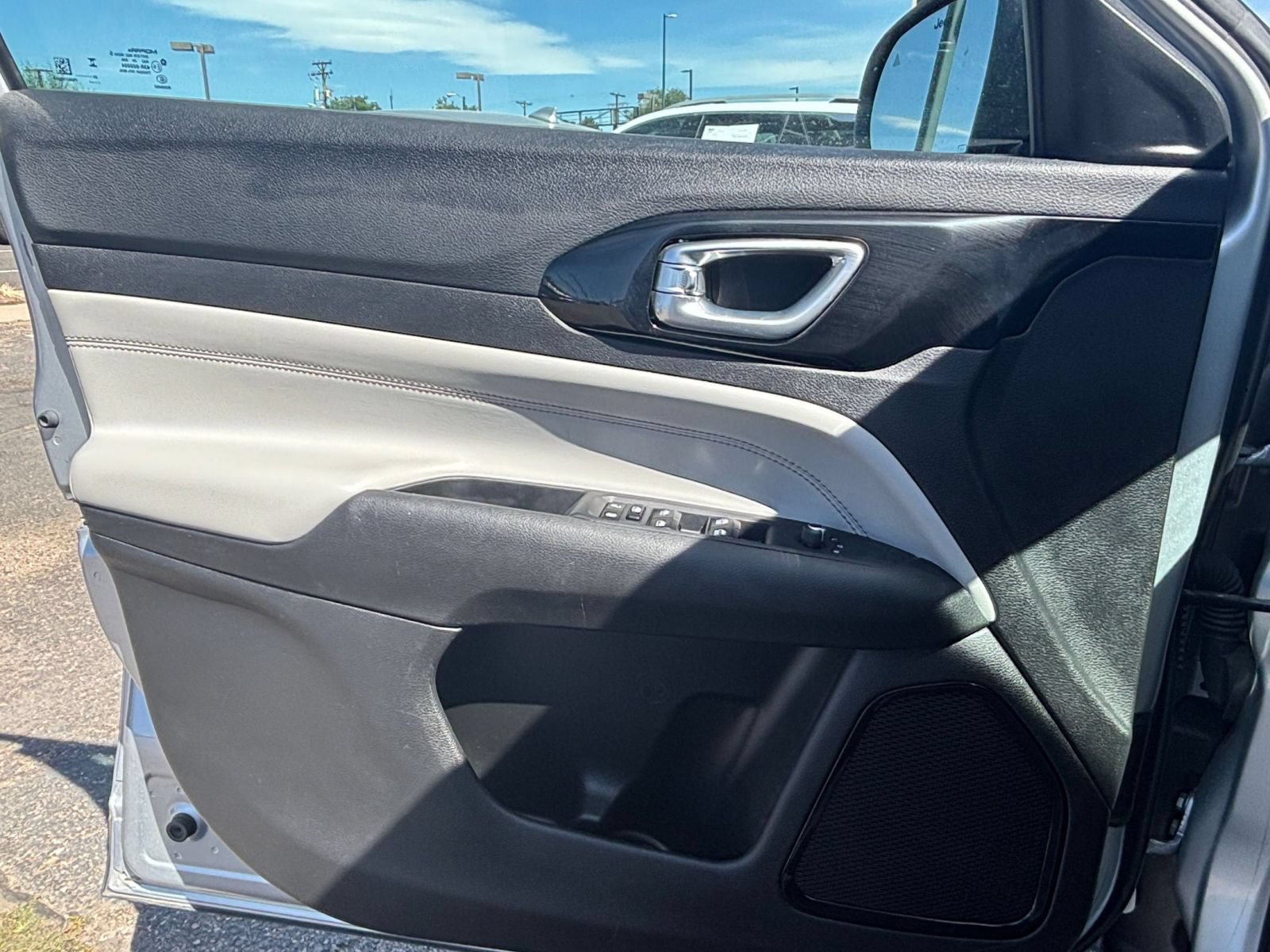 Thumbnail: 2025 Jeep Compass - 18