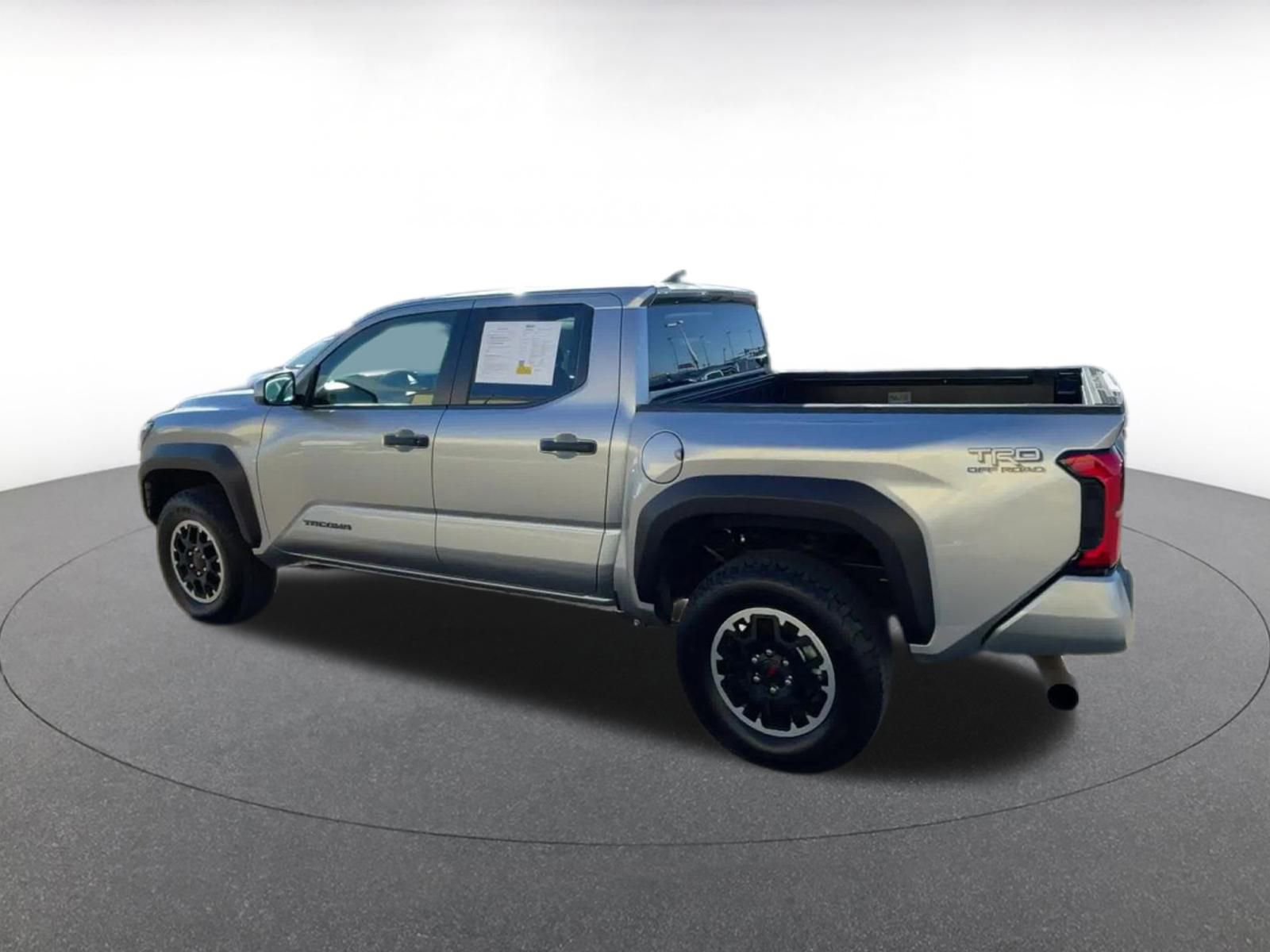 Thumbnail: 2025 Toyota Tacoma - 10