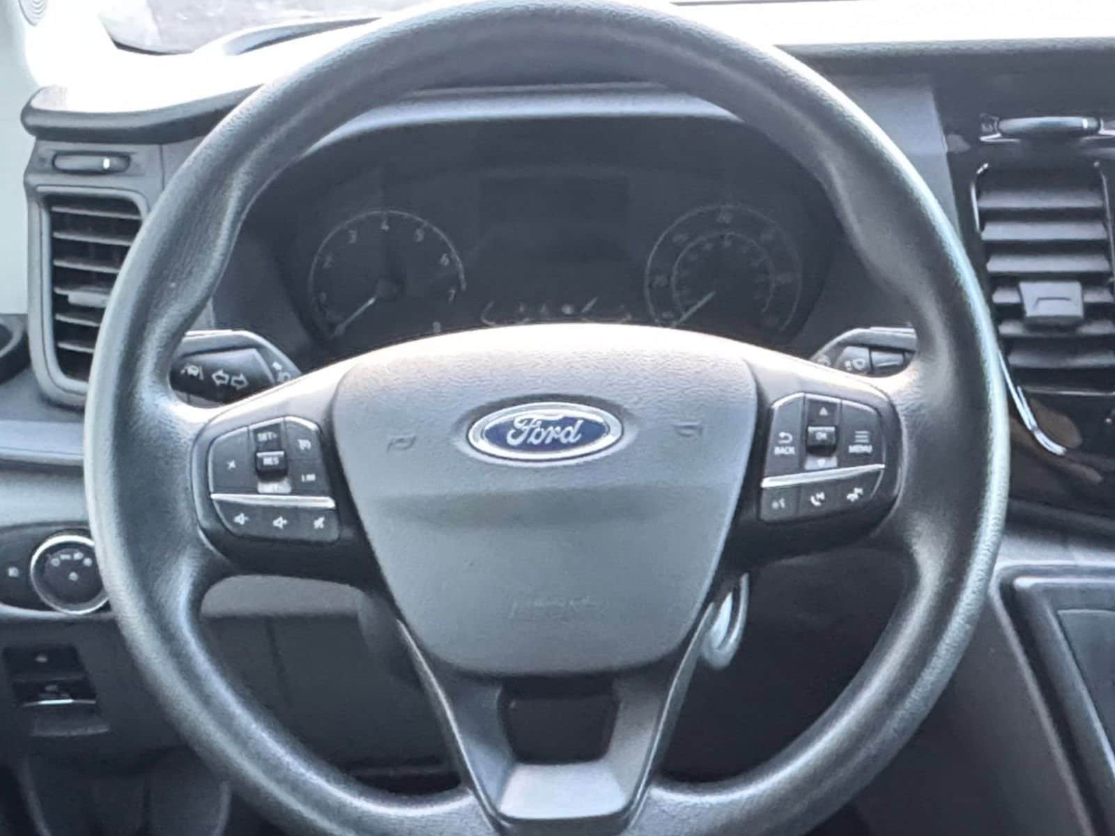 Thumbnail: 2024 Ford Econoline - 27