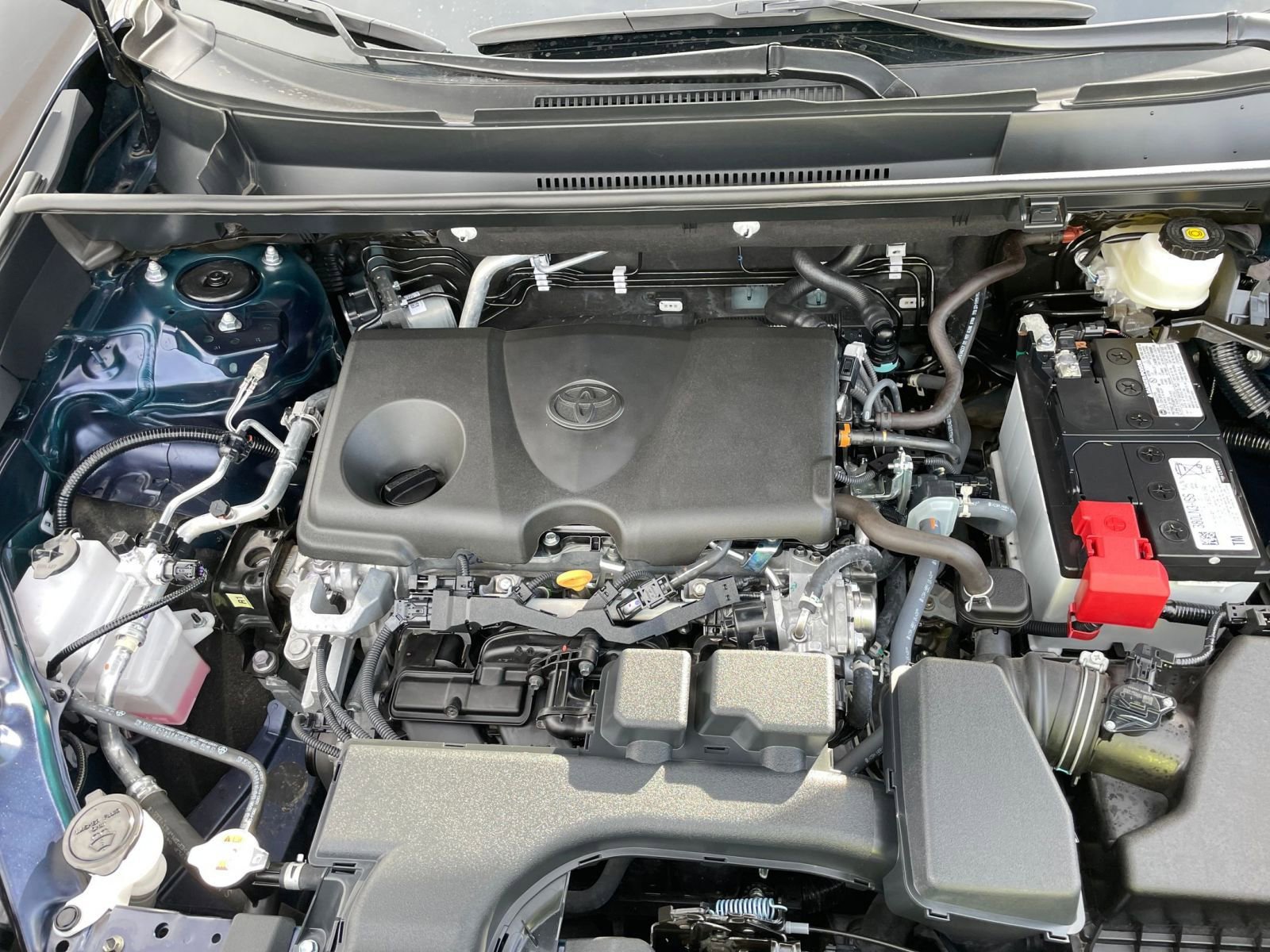 Thumbnail: 2025 Toyota RAV4 - 32