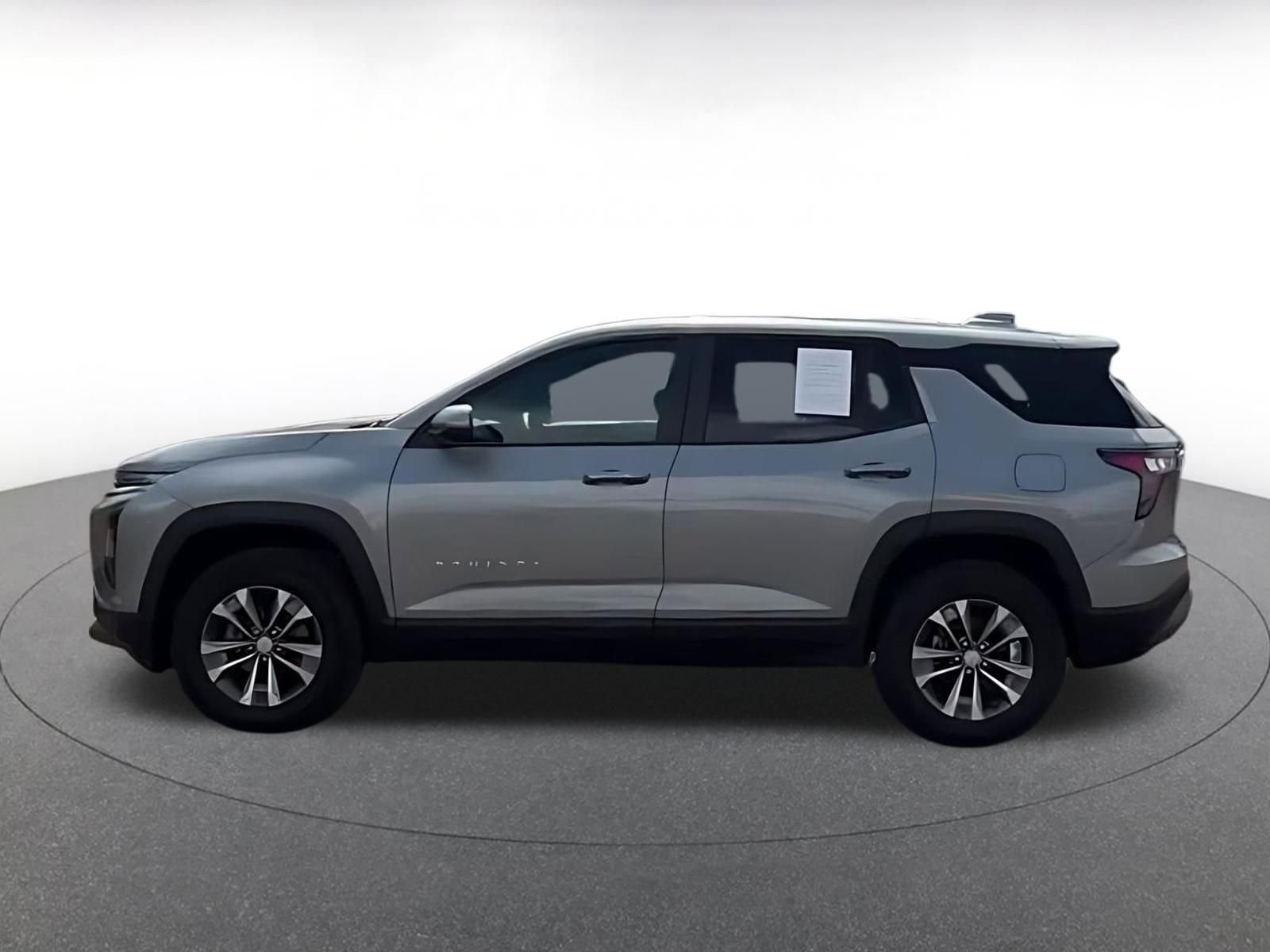 Thumbnail: 2025 Chevrolet Equinox - 9