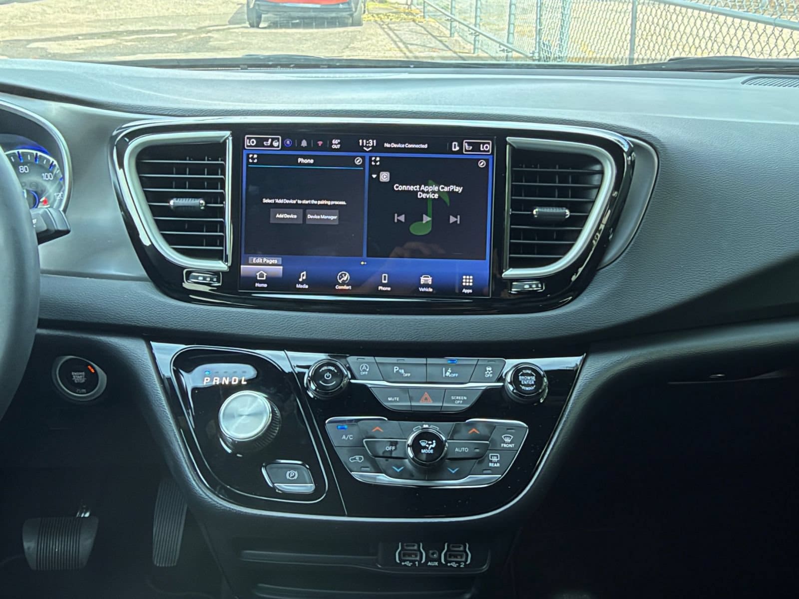 Thumbnail: 2025 Chrysler Pacifica - 16